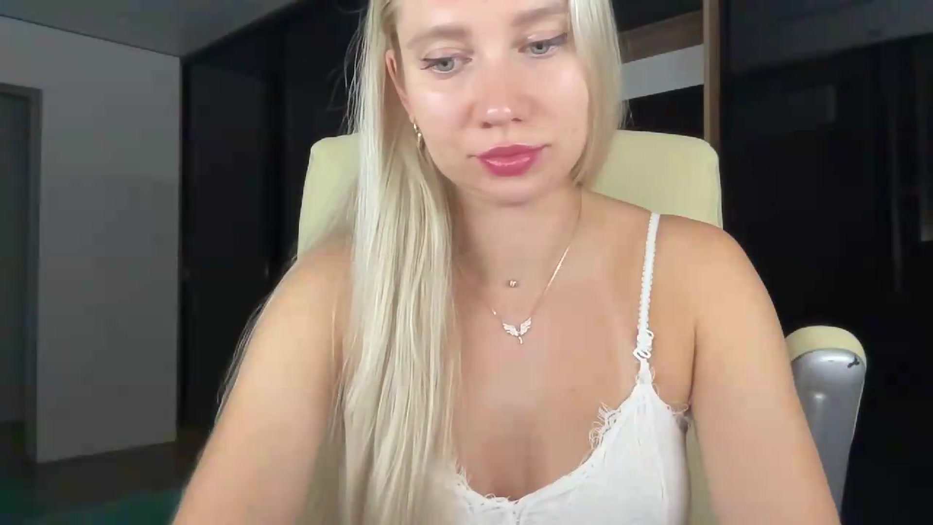 Gallery image thumbnail from Miss_Sylvia's myfreecams stream on, 08/22/2026, 17:17 image 13 of 20