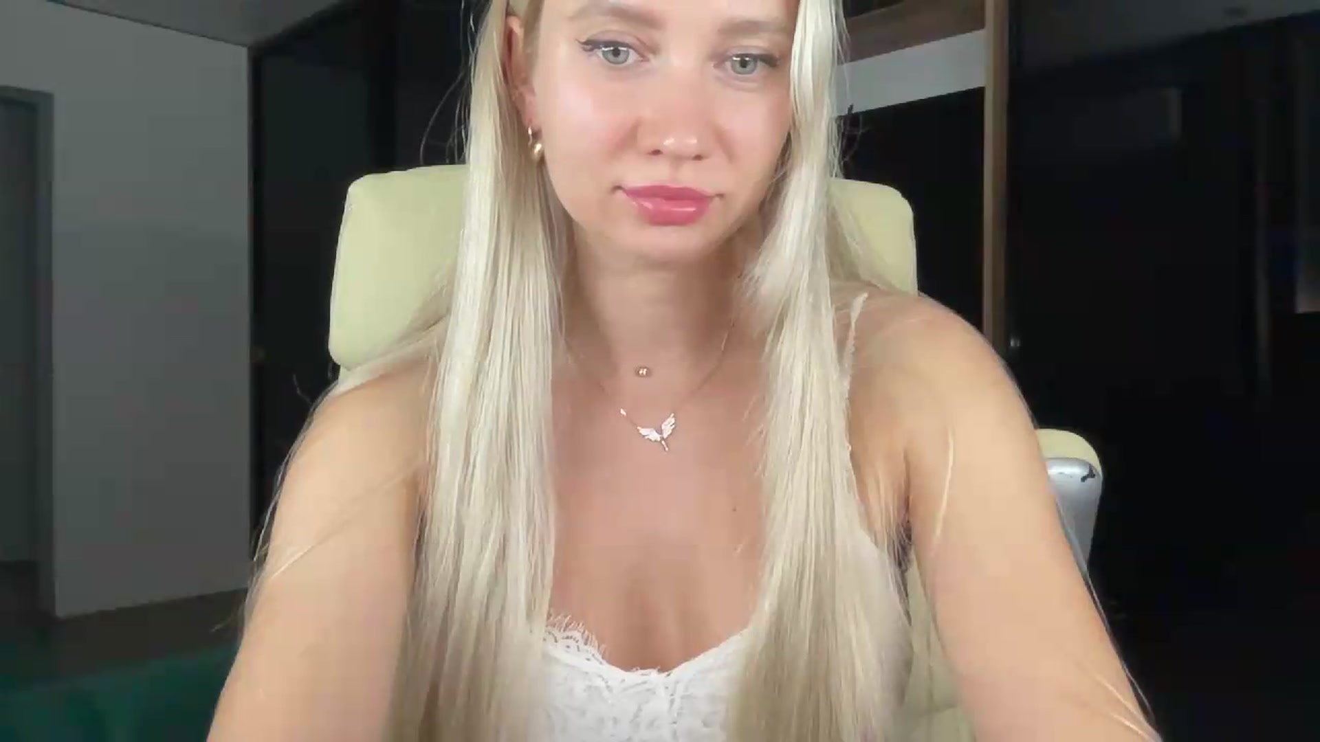 Gallery image thumbnail from Miss_Sylvia's myfreecams stream on, 08/22/2026, 18:20 image 10 of 20