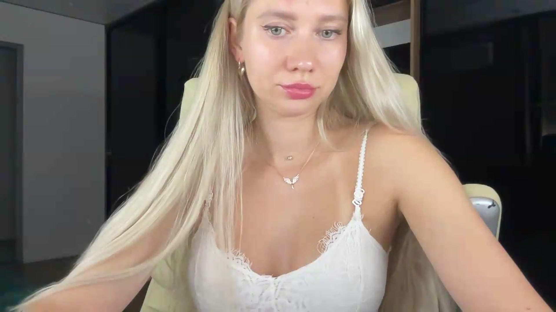 Gallery image thumbnail from Miss_Sylvia's myfreecams stream on, 08/22/2026, 18:20 image 7 of 20