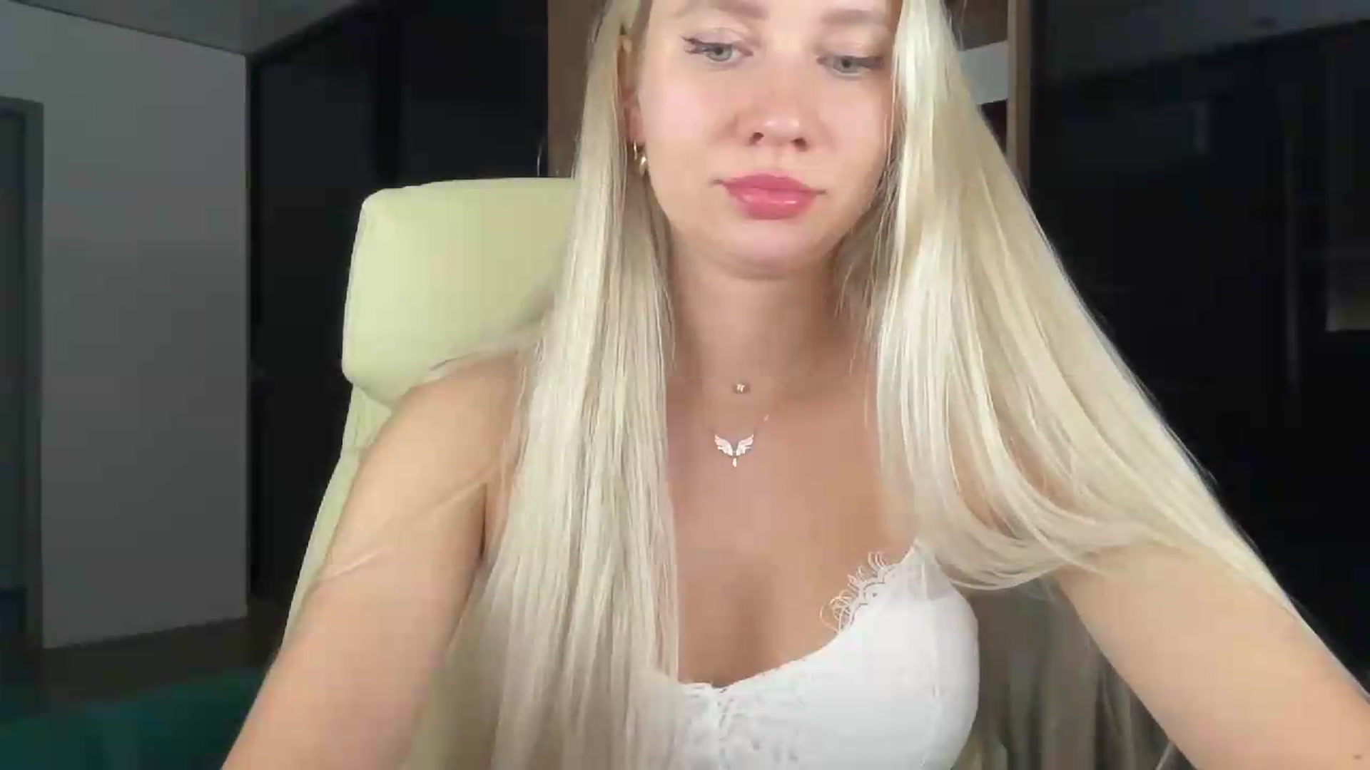 Gallery image thumbnail from Miss_Sylvia's myfreecams stream on, 08/22/2026, 18:20 image 12 of 20