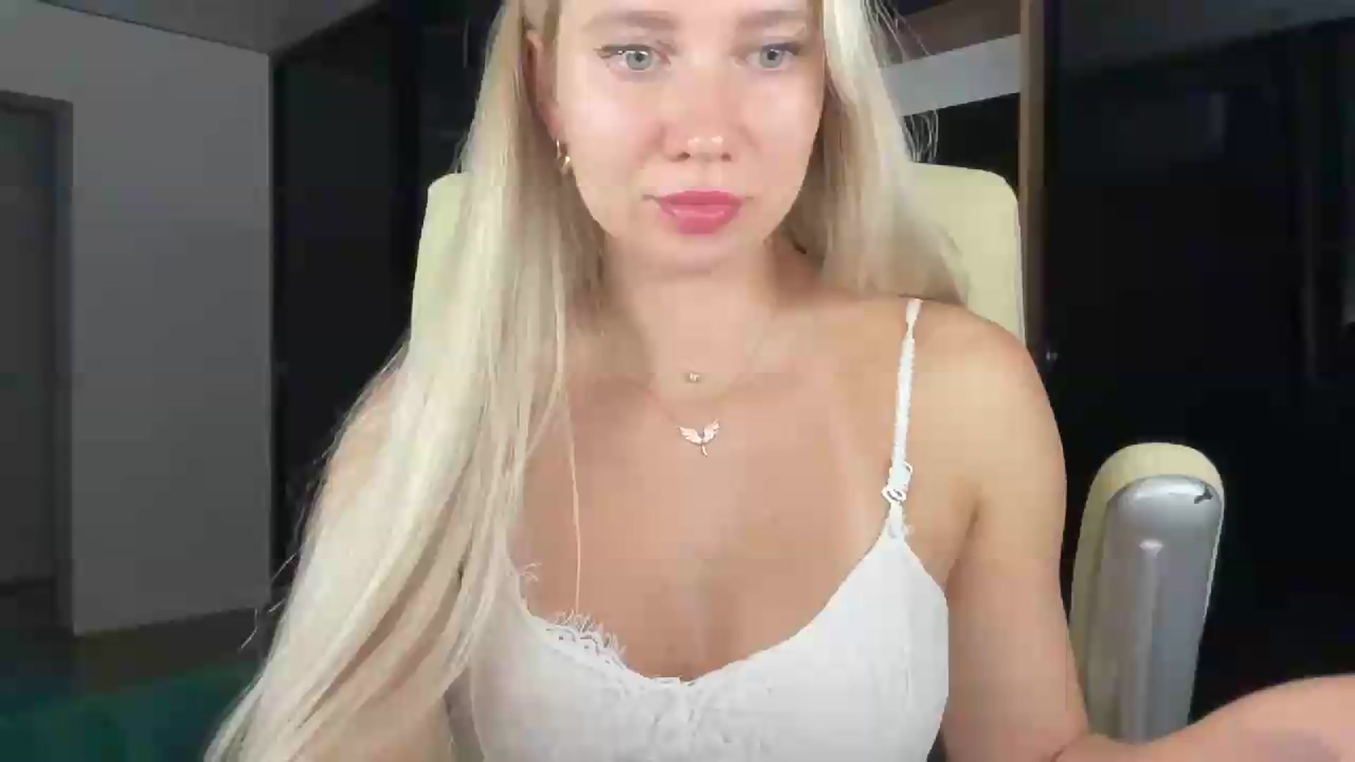 Gallery image thumbnail from Miss_Sylvia's myfreecams stream on, 08/22/2026, 18:20 image 3 of 20
