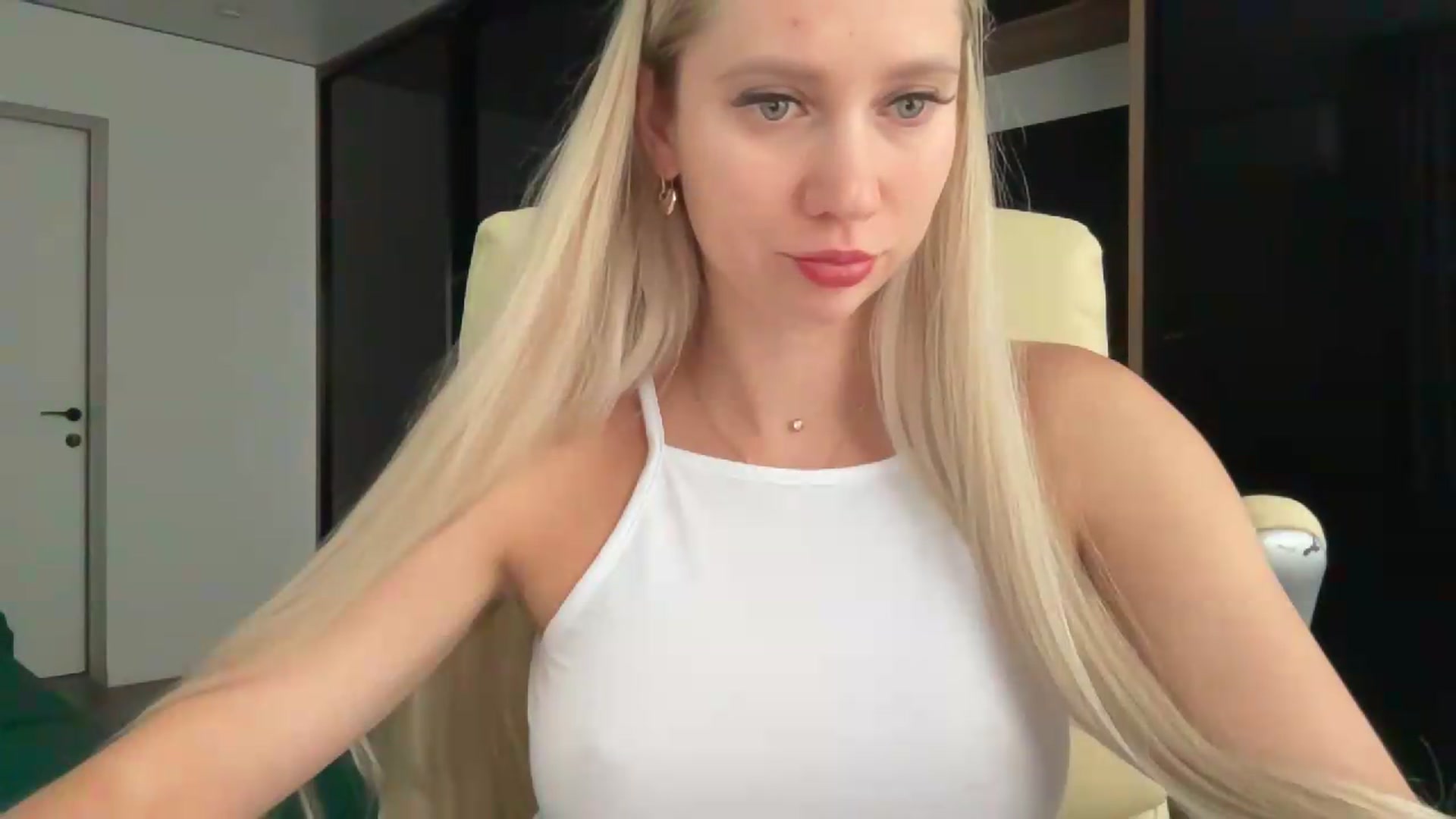Gallery image thumbnail from Miss_Sylvia's myfreecams stream on, 08/23/2026, 17:11 image 2 of 20