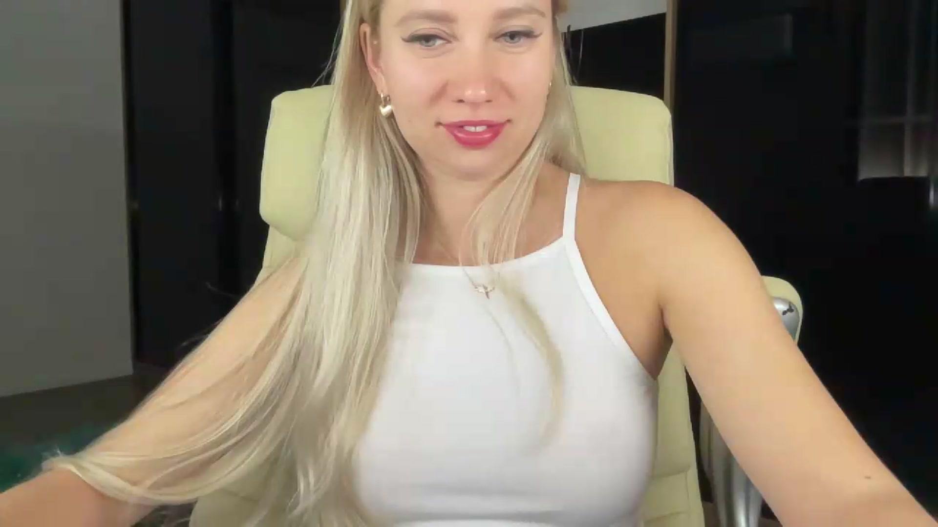 Gallery image thumbnail from Miss_Sylvia's myfreecams stream on, 08/23/2026, 18:32 image 18 of 20