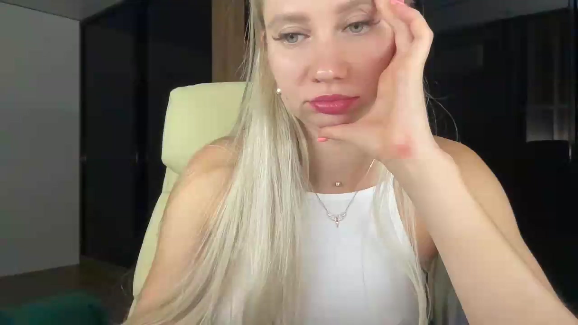Gallery image thumbnail from Miss_Sylvia's myfreecams stream on, 08/23/2026, 18:32 image 17 of 20