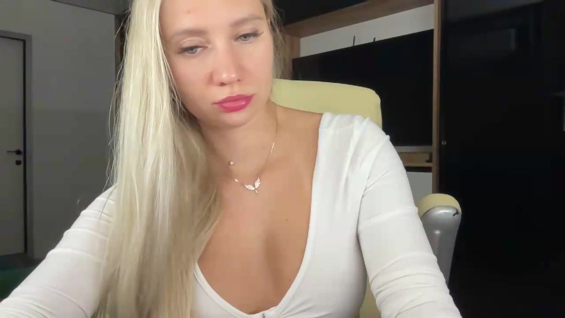 Gallery image thumbnail from Miss_Sylvia's myfreecams stream on, 08/25/2026, 19:23 image 20 of 20