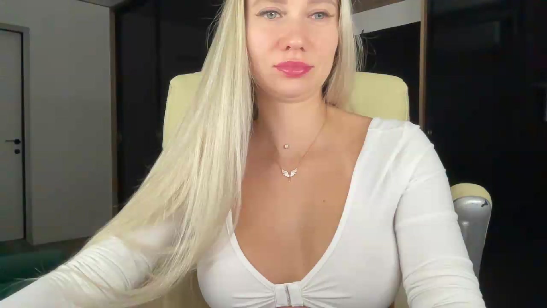 Gallery image thumbnail from Miss_Sylvia's myfreecams stream on, 08/25/2026, 19:23 image 8 of 20
