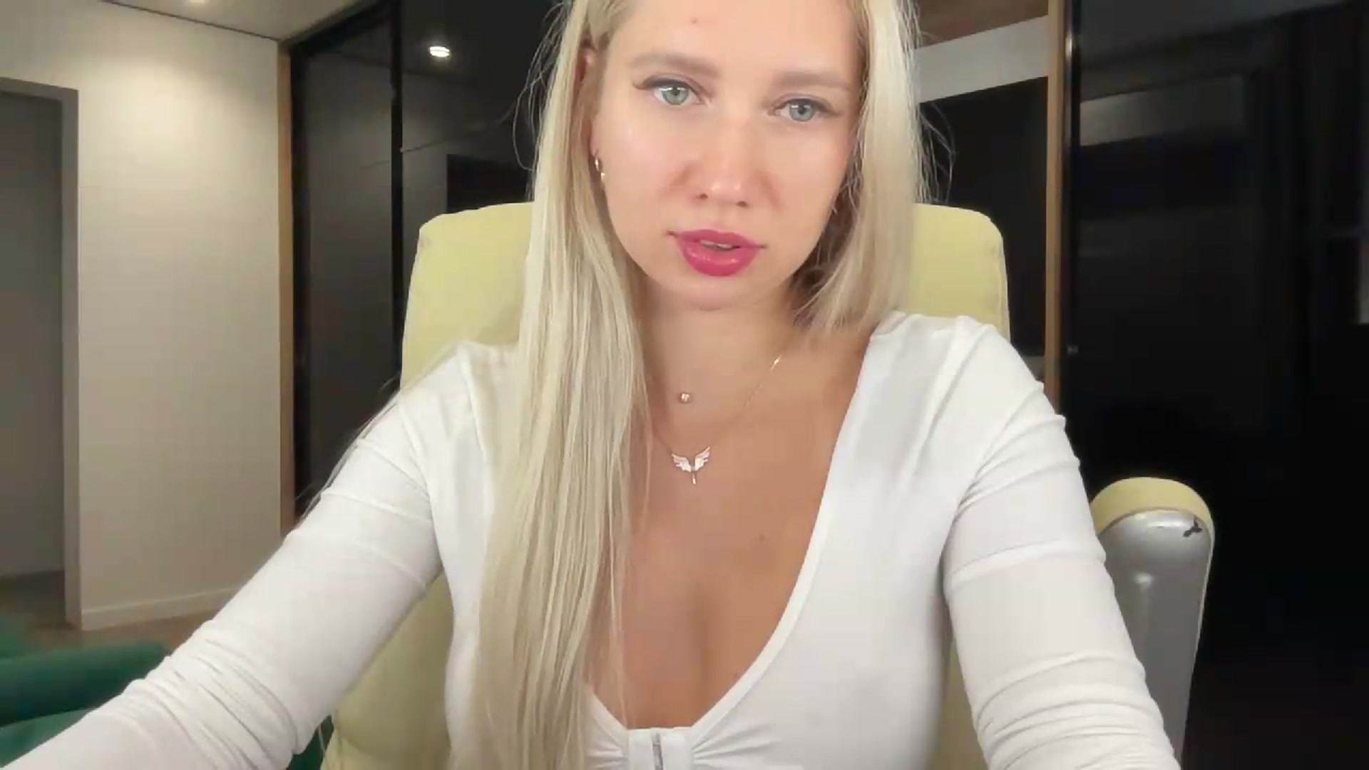 Gallery image thumbnail from Miss_Sylvia's myfreecams stream on, 08/25/2026, 21:44 image 5 of 20
