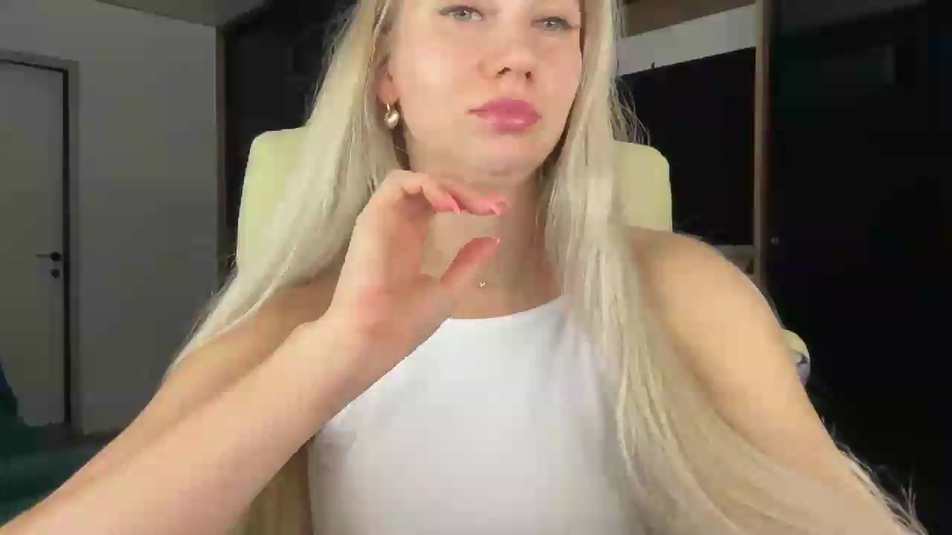 Gallery image thumbnail from Miss_Sylvia's myfreecams stream on, 08/26/2026, 18:09 image 13 of 20