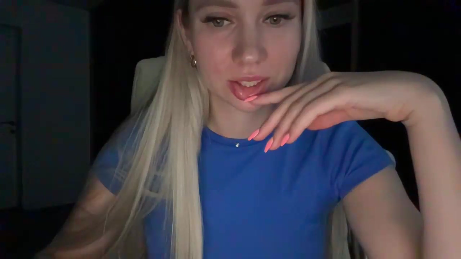 Gallery image thumbnail from Miss_Sylvia's myfreecams stream on, 08/27/2026, 17:11 image 12 of 20