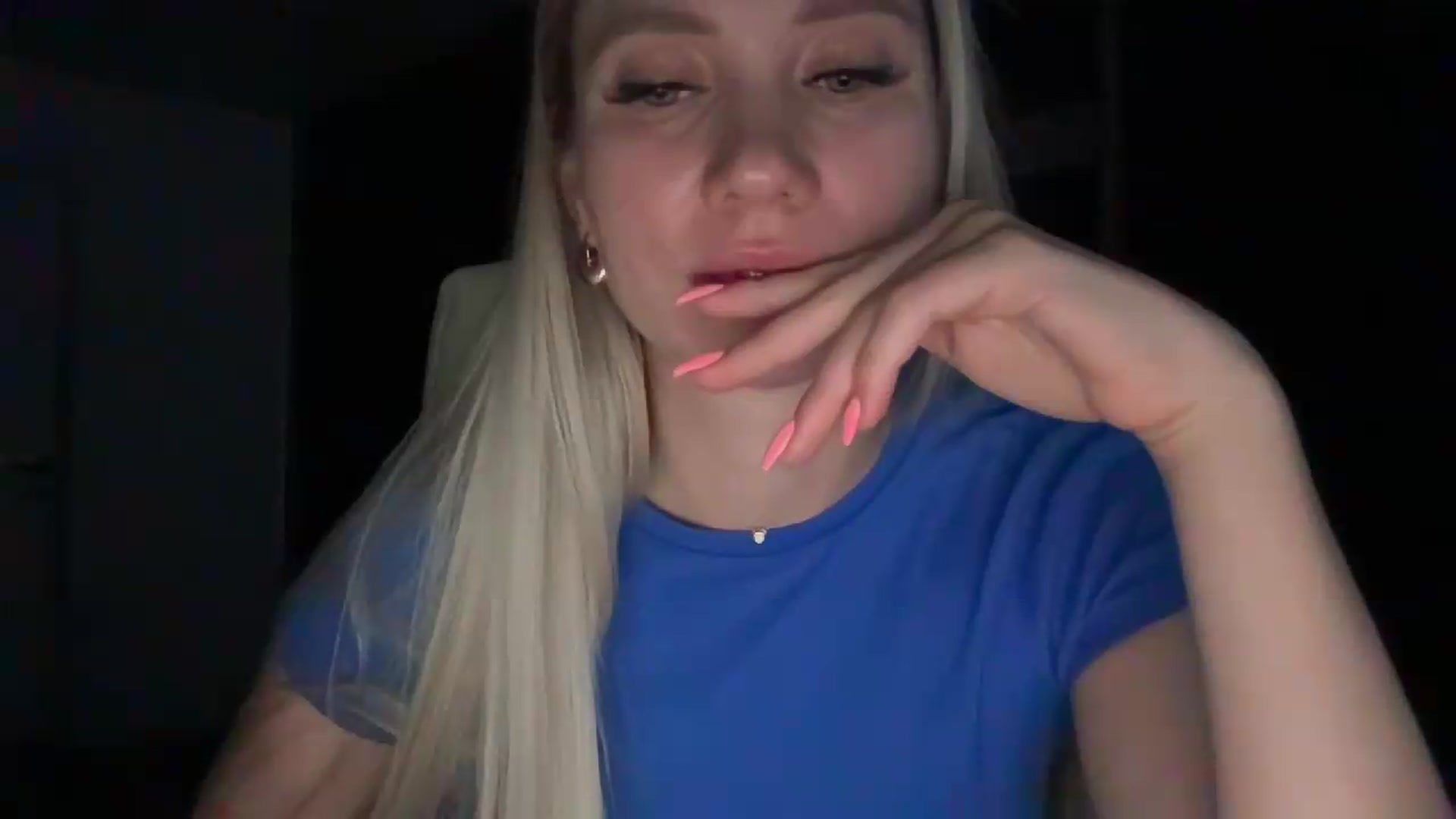 Gallery image thumbnail from Miss_Sylvia's myfreecams stream on, 08/27/2026, 17:11 image 17 of 20