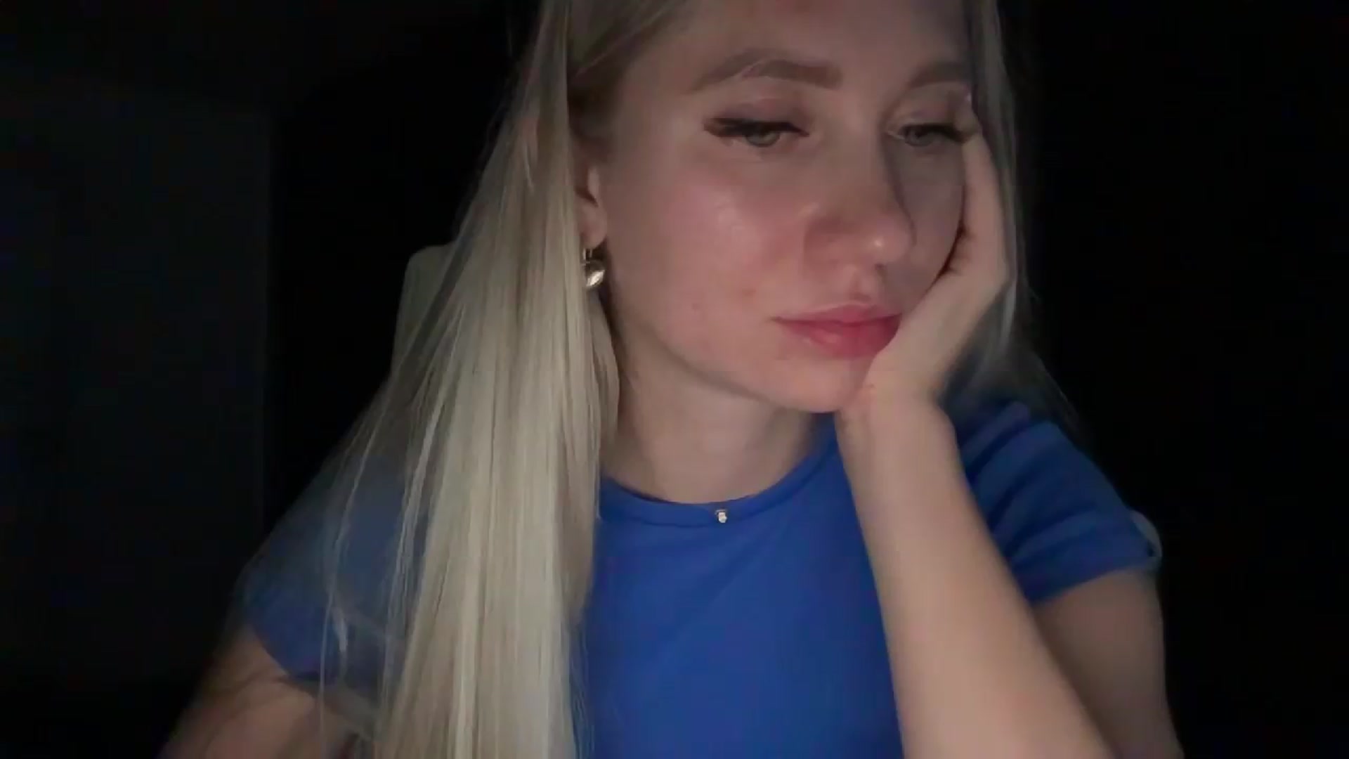 Gallery image thumbnail from Miss_Sylvia's myfreecams stream on, 08/27/2026, 17:11 image 19 of 20