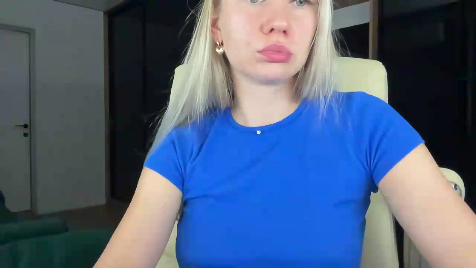 Gallery image thumbnail from Miss_Sylvia's myfreecams stream on, 08/27/2026, 20:32 image 18 of 20