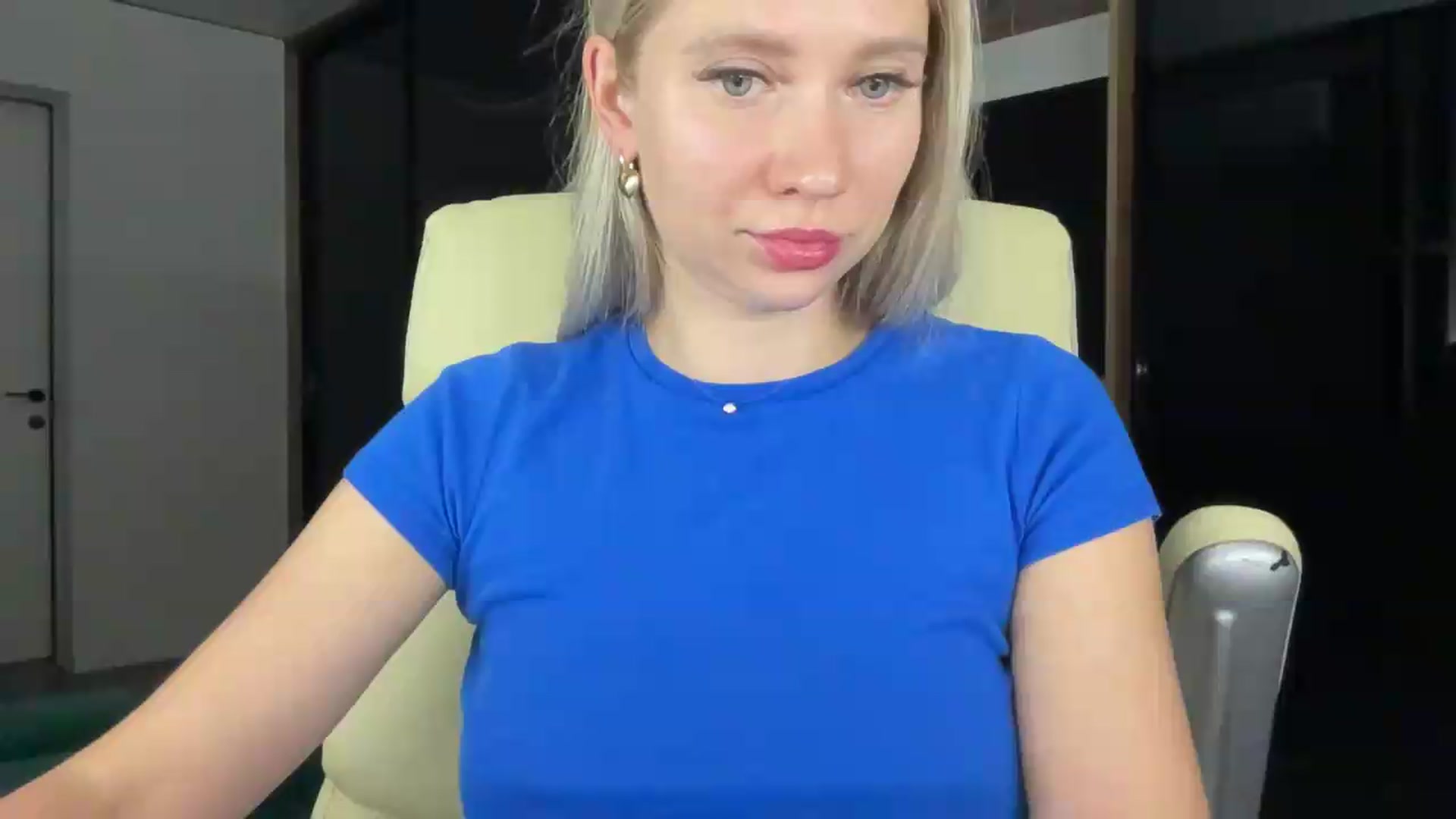 Gallery image thumbnail from Miss_Sylvia's myfreecams stream on, 08/27/2026, 20:32 image 10 of 20