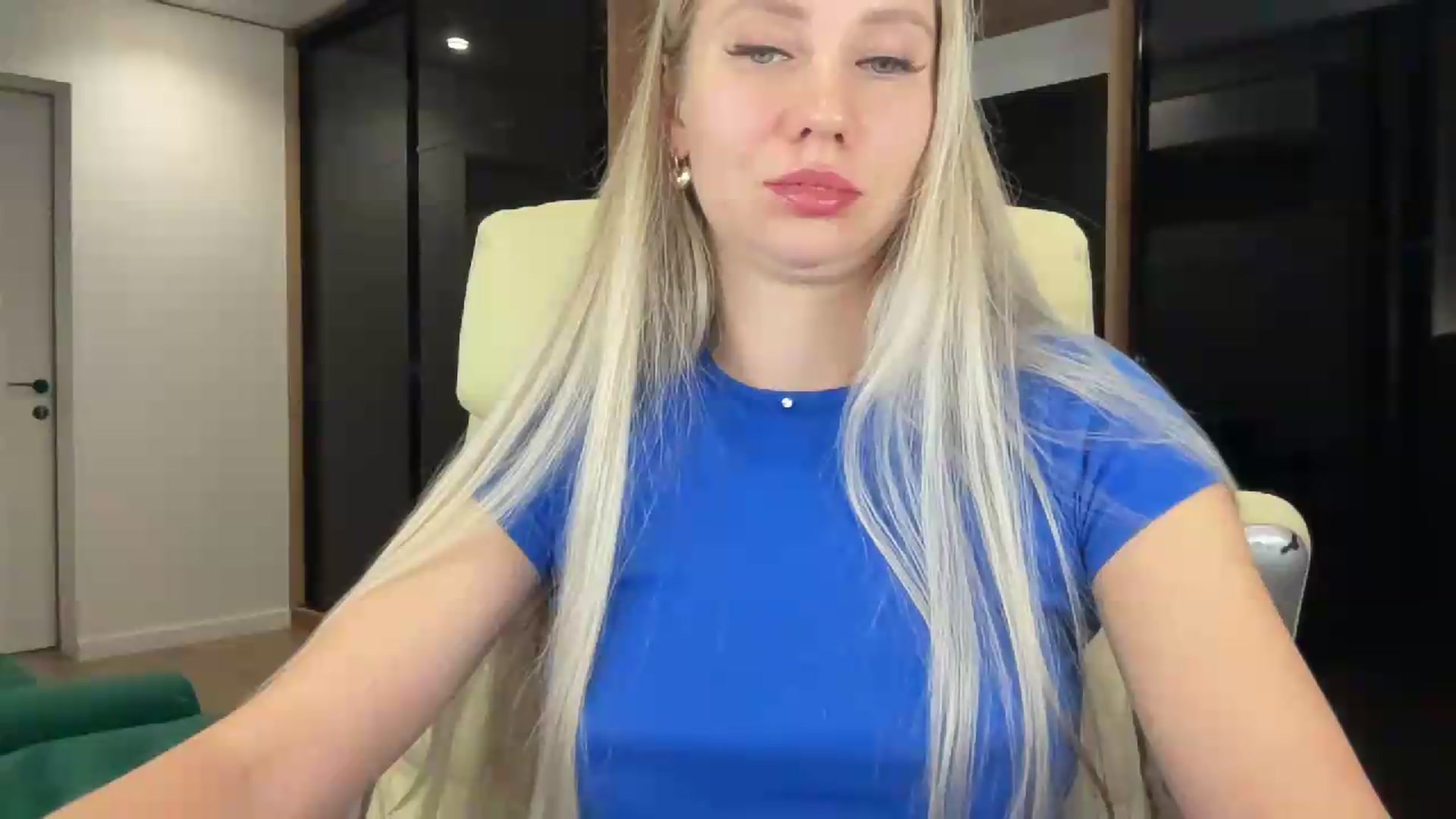 Gallery image thumbnail from Miss_Sylvia's myfreecams stream on, 08/27/2026, 23:03 image 5 of 20