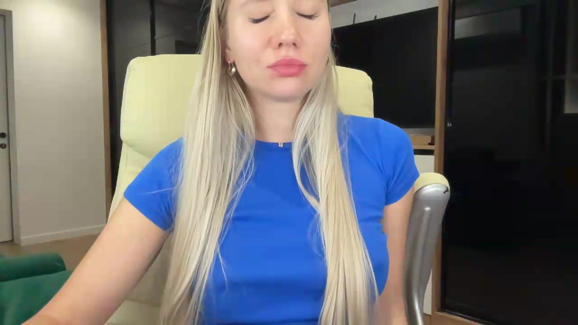 Gallery image thumbnail from Miss_Sylvia's myfreecams stream on, 08/27/2026, 23:03 image 20 of 20
