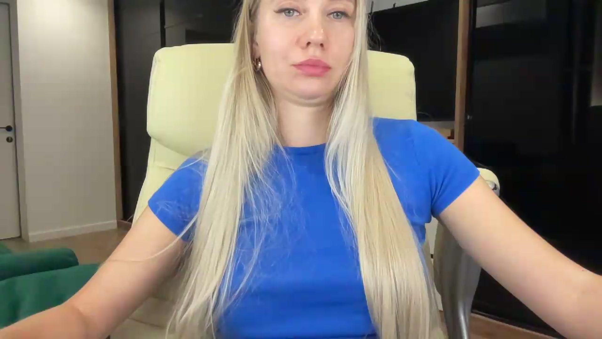 Gallery image thumbnail from Miss_Sylvia's myfreecams stream on, 08/27/2026, 23:03 image 17 of 20