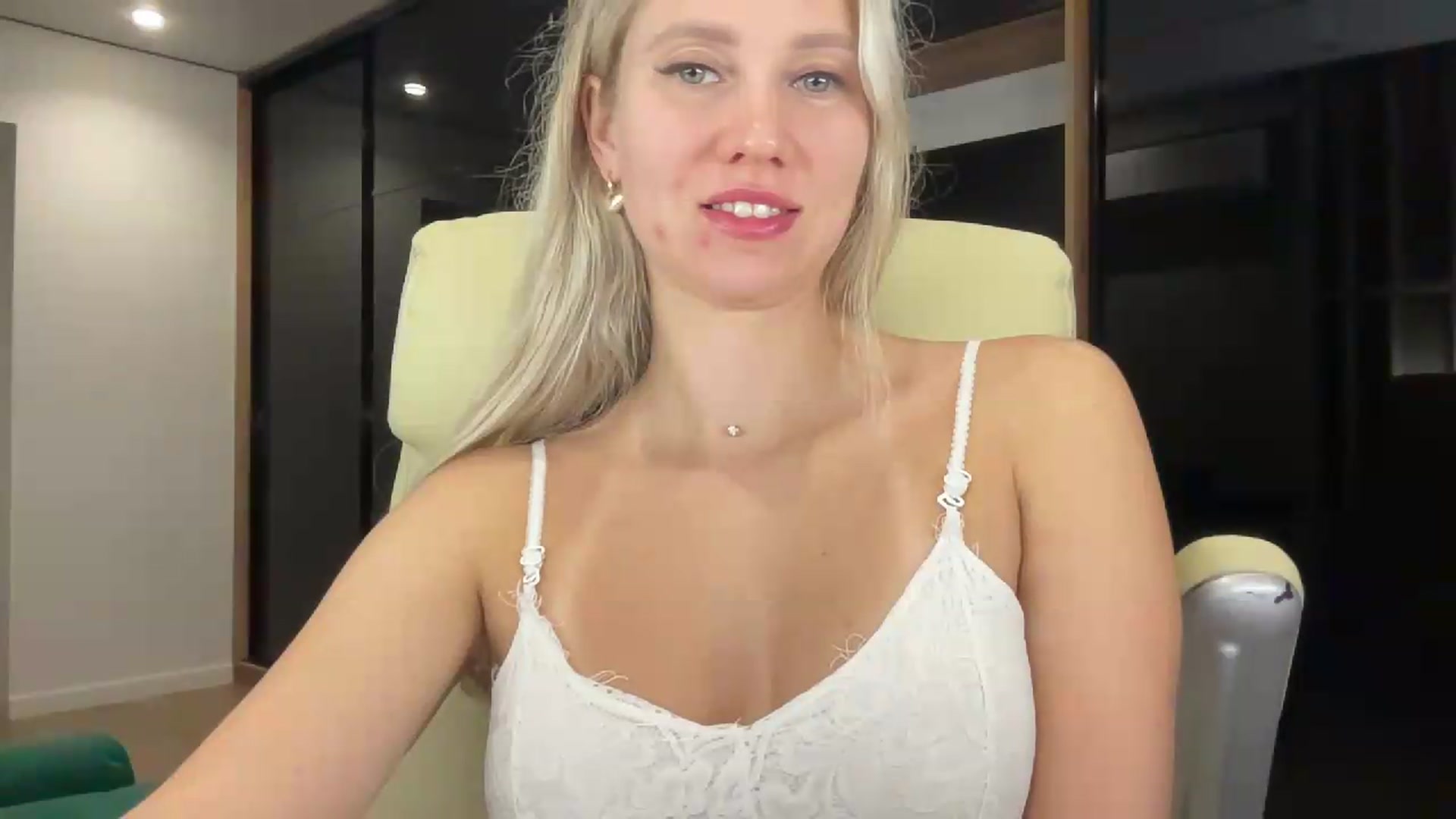 Gallery image thumbnail from Miss_Sylvia's myfreecams stream on, 08/28/2026, 19:06 image 2 of 20