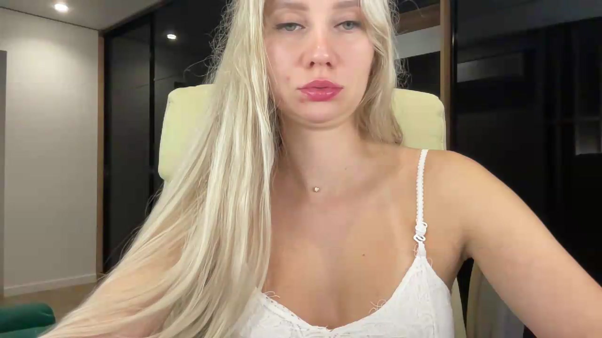 Gallery image thumbnail from Miss_Sylvia's myfreecams stream on, 08/28/2026, 19:06 image 4 of 20