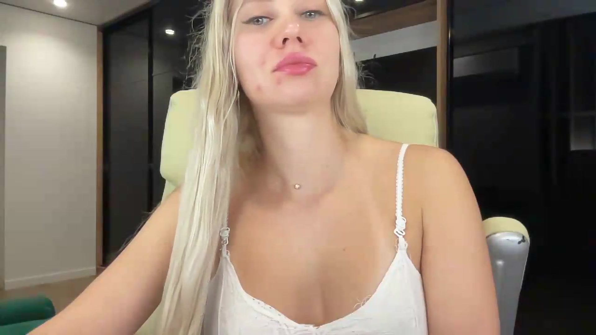 Gallery image thumbnail from Miss_Sylvia's myfreecams stream on, 08/28/2026, 19:06 image 7 of 20