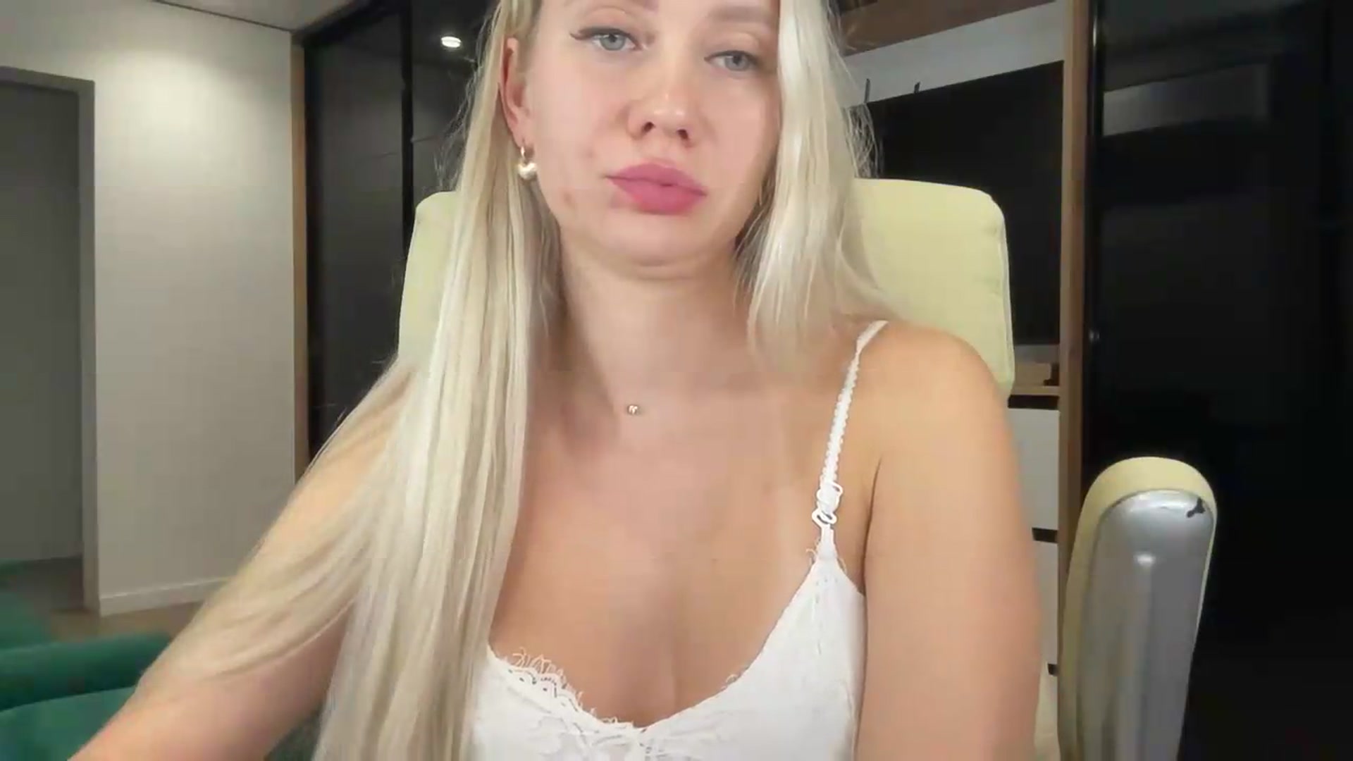 Gallery image thumbnail from Miss_Sylvia's myfreecams stream on, 08/28/2026, 21:02 image 8 of 20