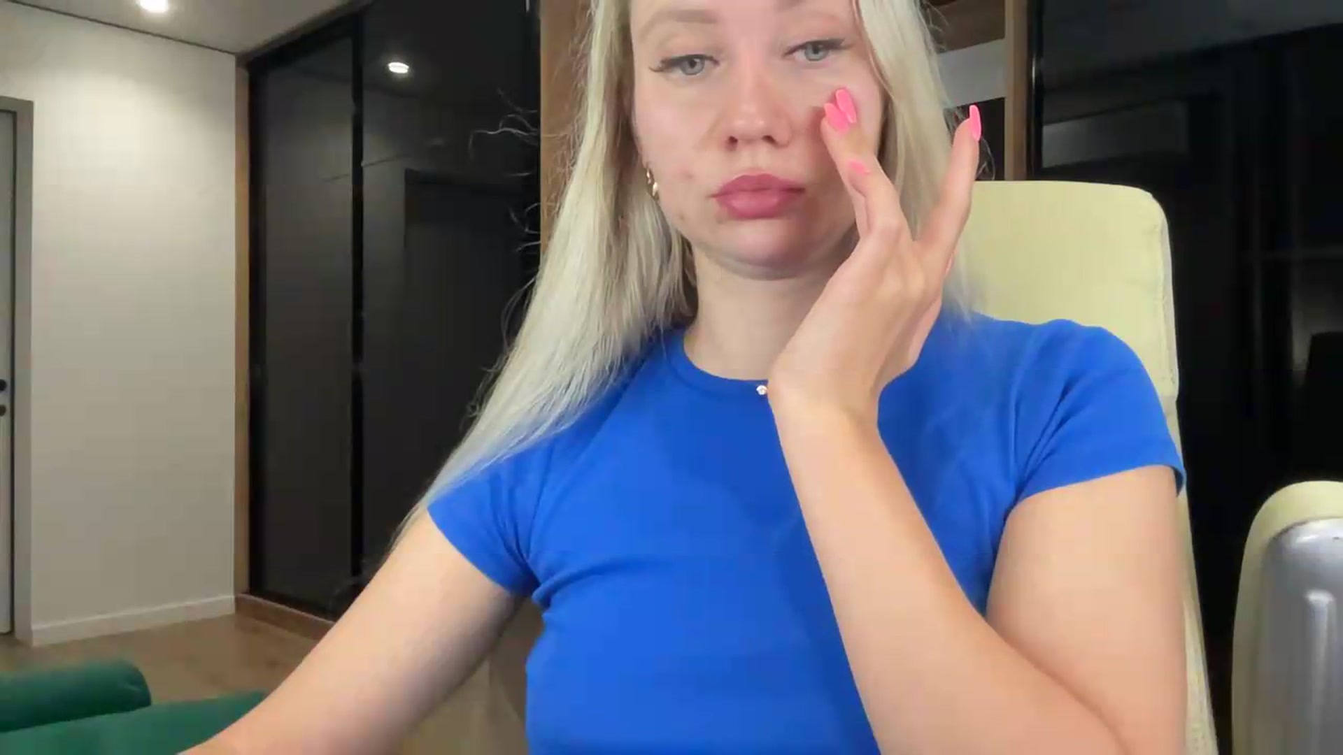 Gallery image thumbnail from Miss_Sylvia's myfreecams stream on, 08/29/2026, 19:58 image 9 of 20