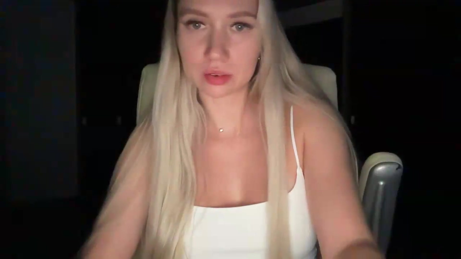 Gallery image thumbnail from Miss_Sylvia's myfreecams stream on, 08/30/2026, 17:14 image 17 of 20