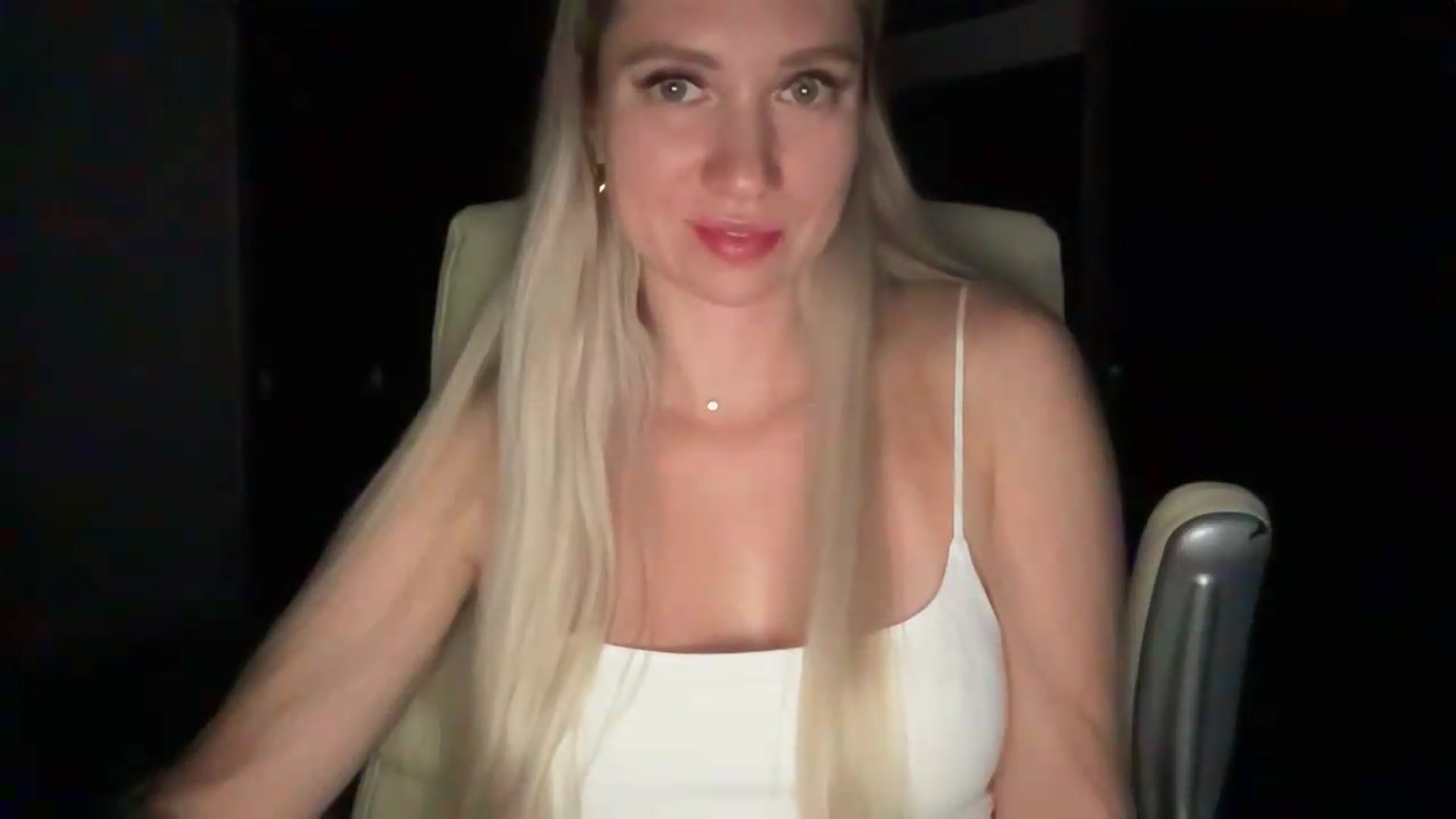 Gallery image thumbnail from Miss_Sylvia's myfreecams stream on, 08/30/2026, 17:14 image 18 of 20