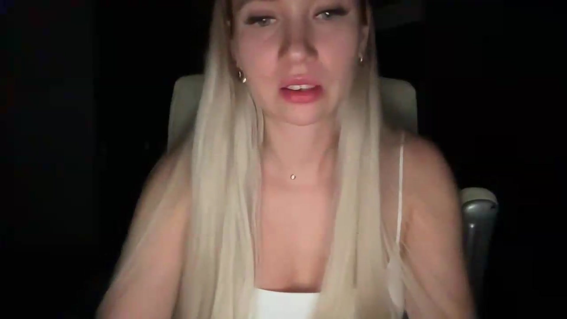 Gallery image thumbnail from Miss_Sylvia's myfreecams stream on, 08/30/2026, 17:14 image 20 of 20