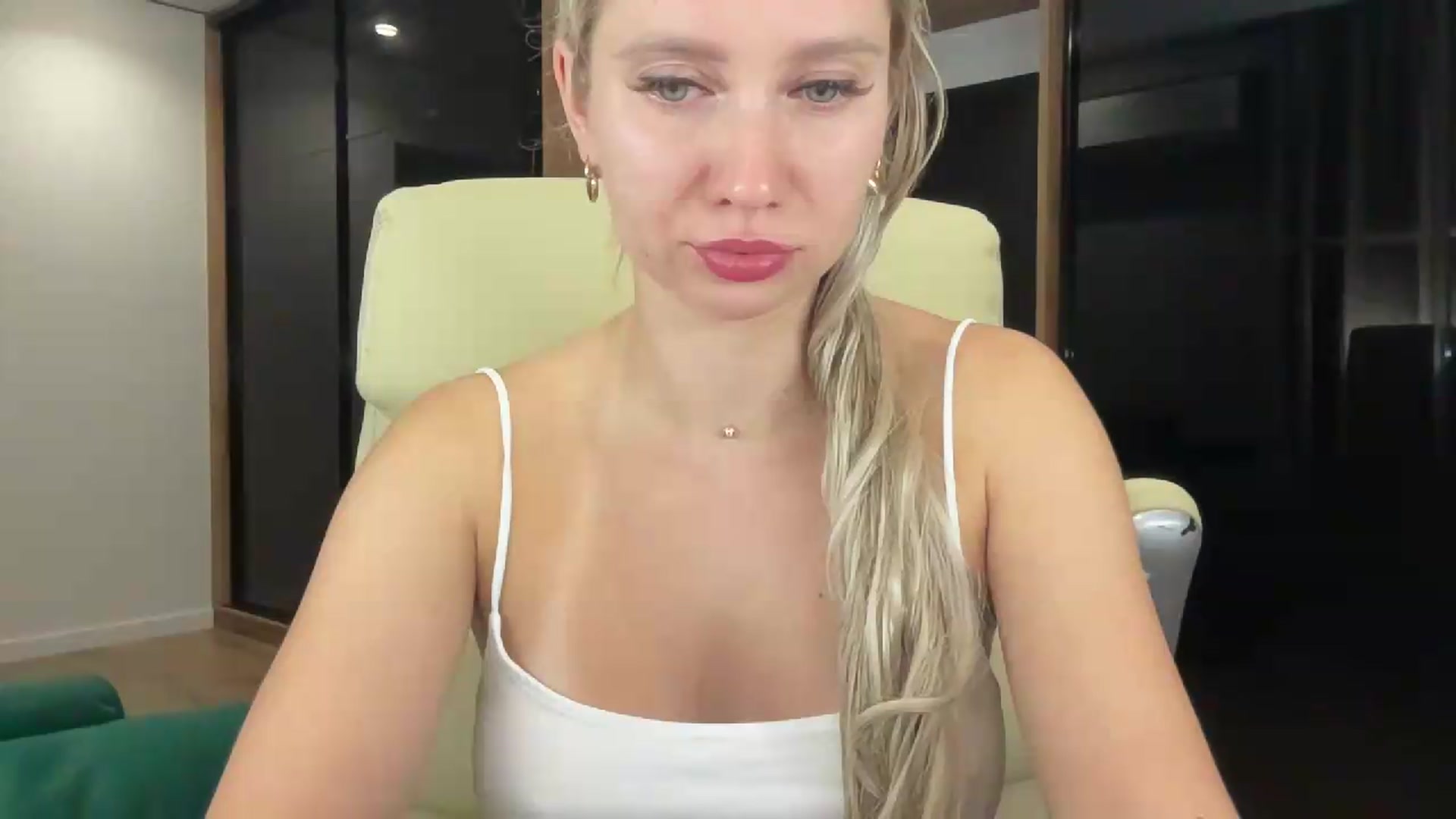 Gallery image thumbnail from Miss_Sylvia's myfreecams stream on, 08/30/2026, 20:35 image 7 of 20