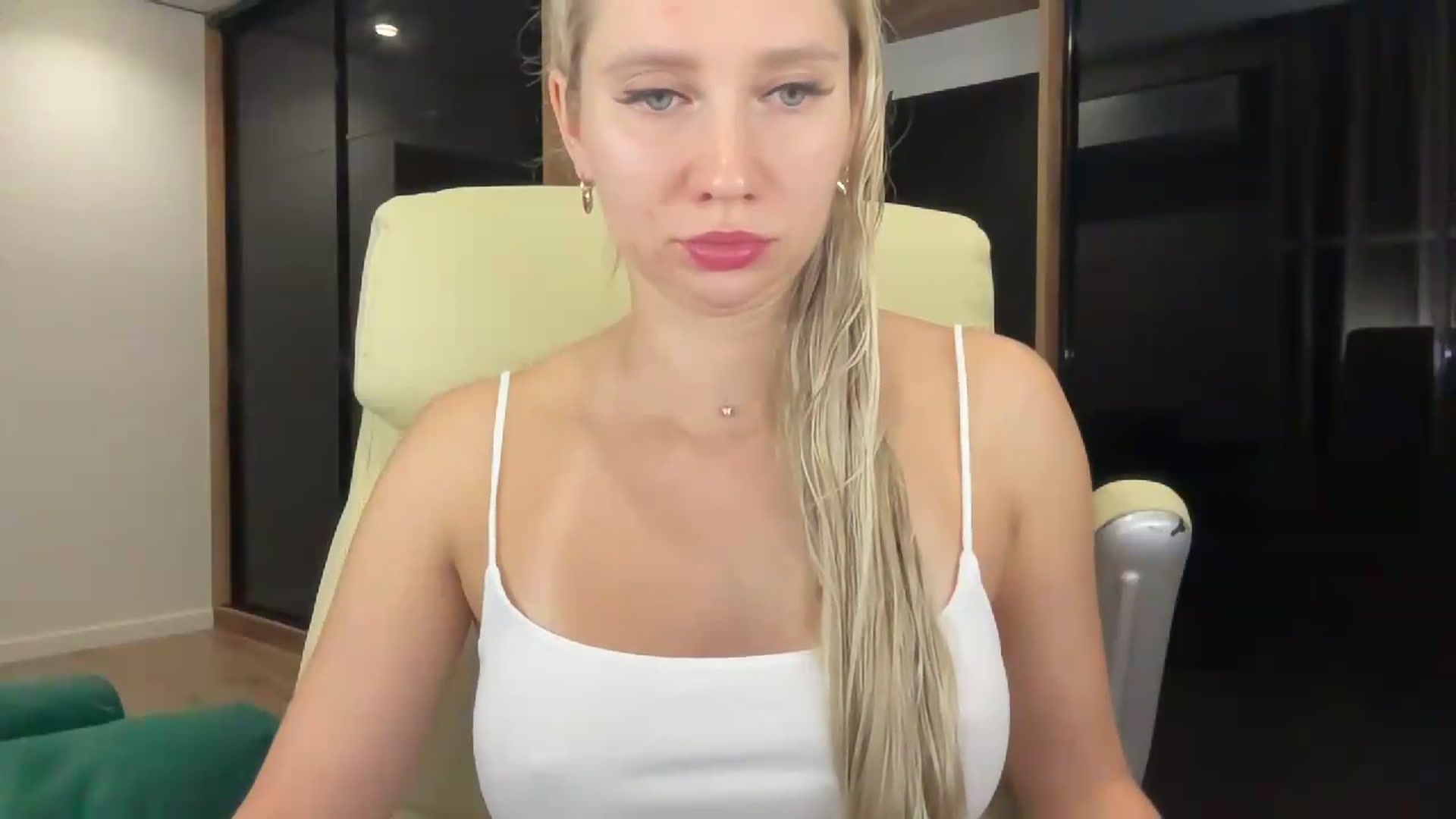 Gallery image thumbnail from Miss_Sylvia's myfreecams stream on, 08/30/2026, 20:35 image 8 of 20