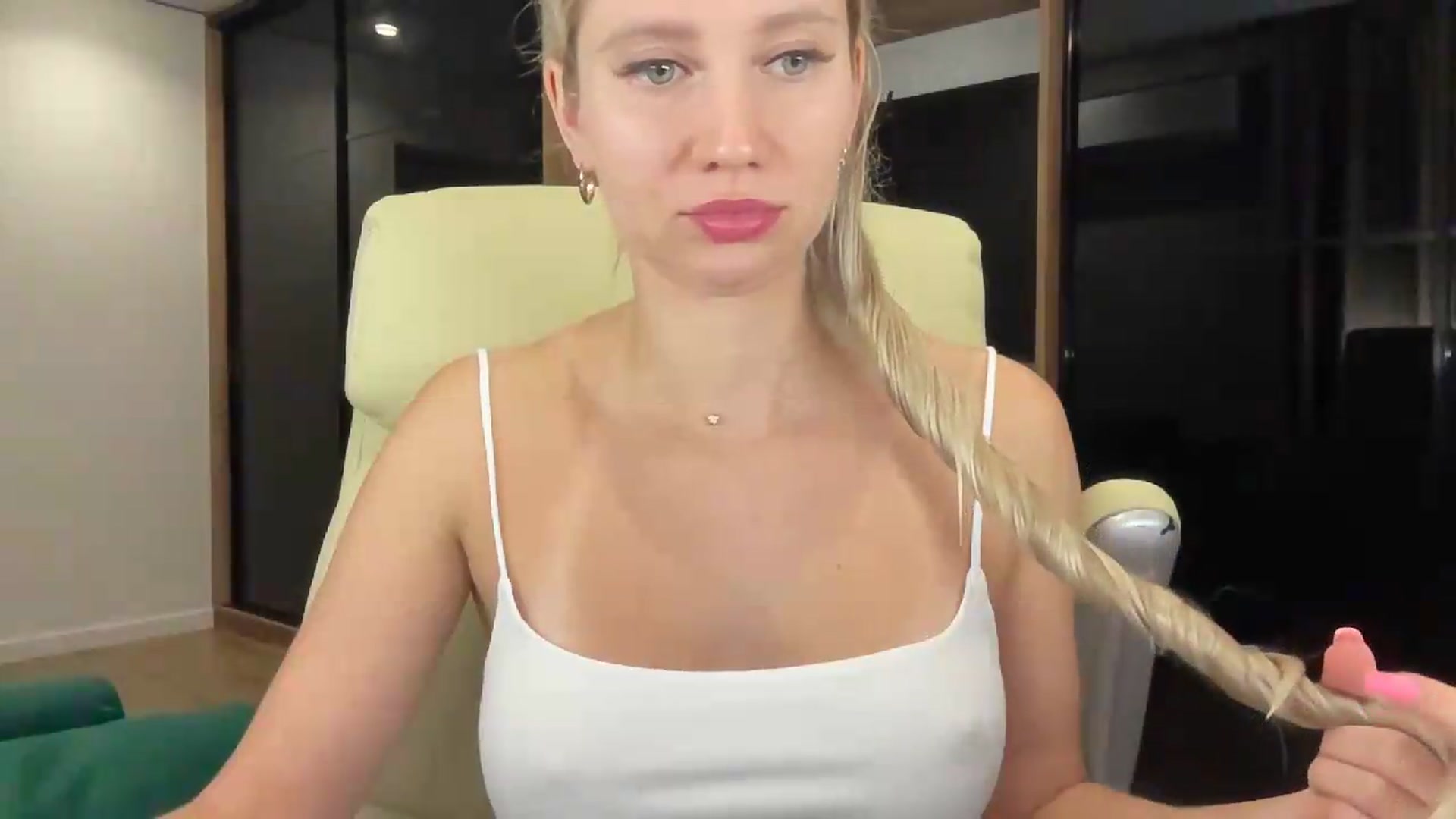 Gallery image thumbnail from Miss_Sylvia's myfreecams stream on, 08/30/2026, 20:35 image 4 of 20