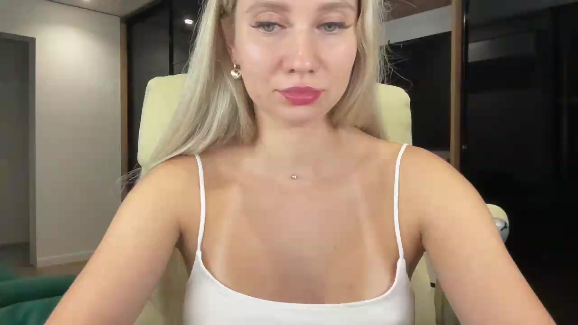 Gallery image thumbnail from Miss_Sylvia's myfreecams stream on, 08/30/2026, 22:15 image 5 of 20