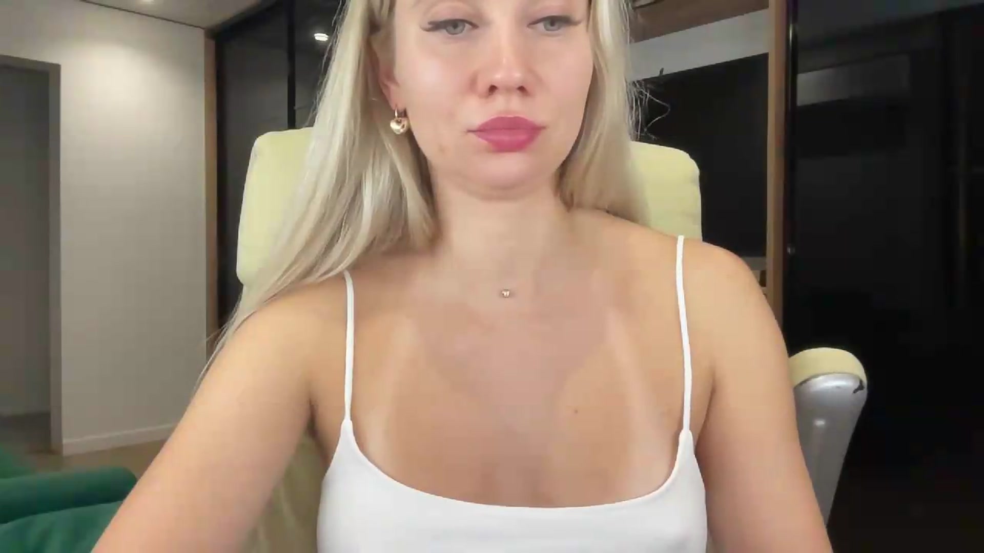 Gallery image thumbnail from Miss_Sylvia's myfreecams stream on, 08/30/2026, 22:15 image 8 of 20