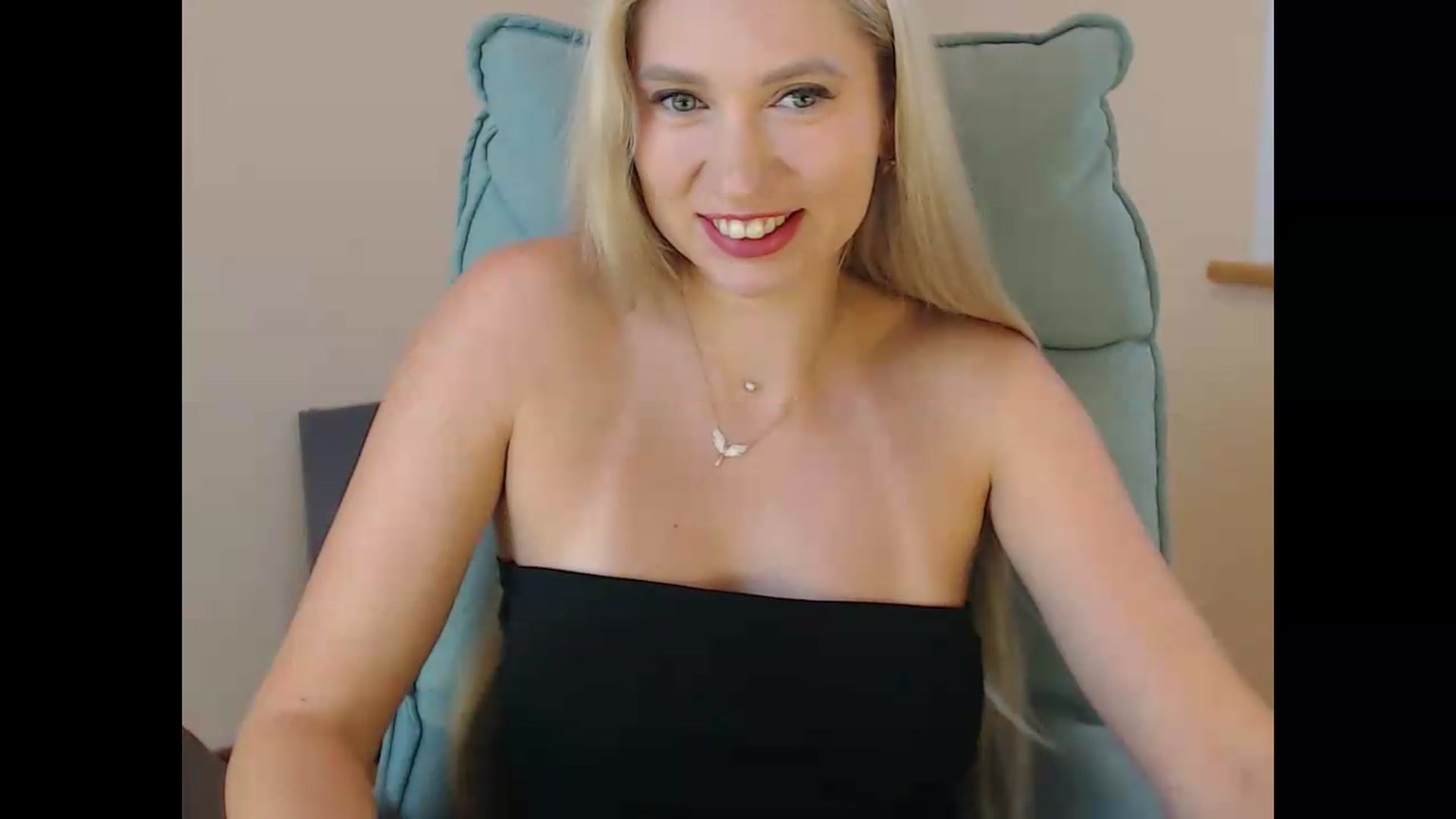 Gallery image thumbnail from Miss_Sylvia's myfreecams stream on, 08/31/2026, 17:25 image 16 of 20