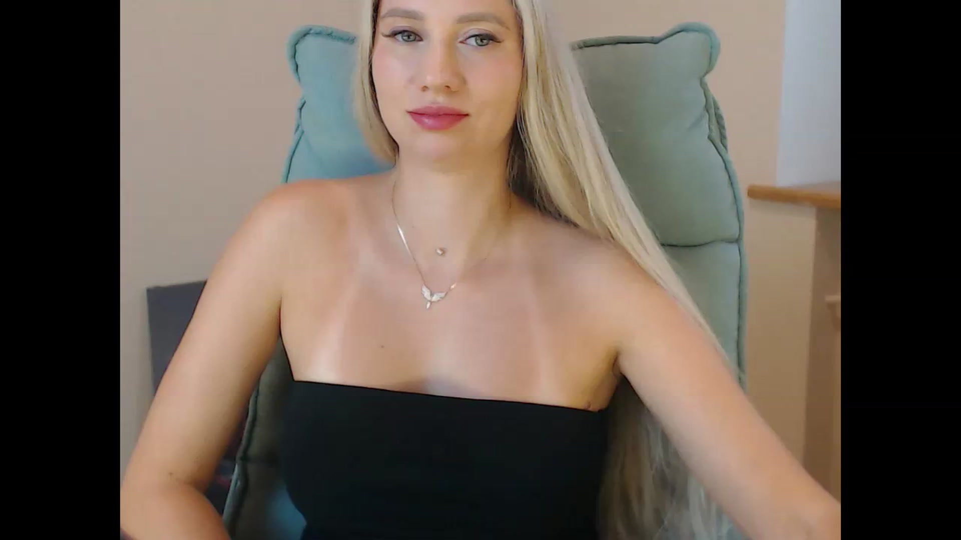 Gallery image thumbnail from Miss_Sylvia's myfreecams stream on, 08/31/2026, 17:25 image 20 of 20