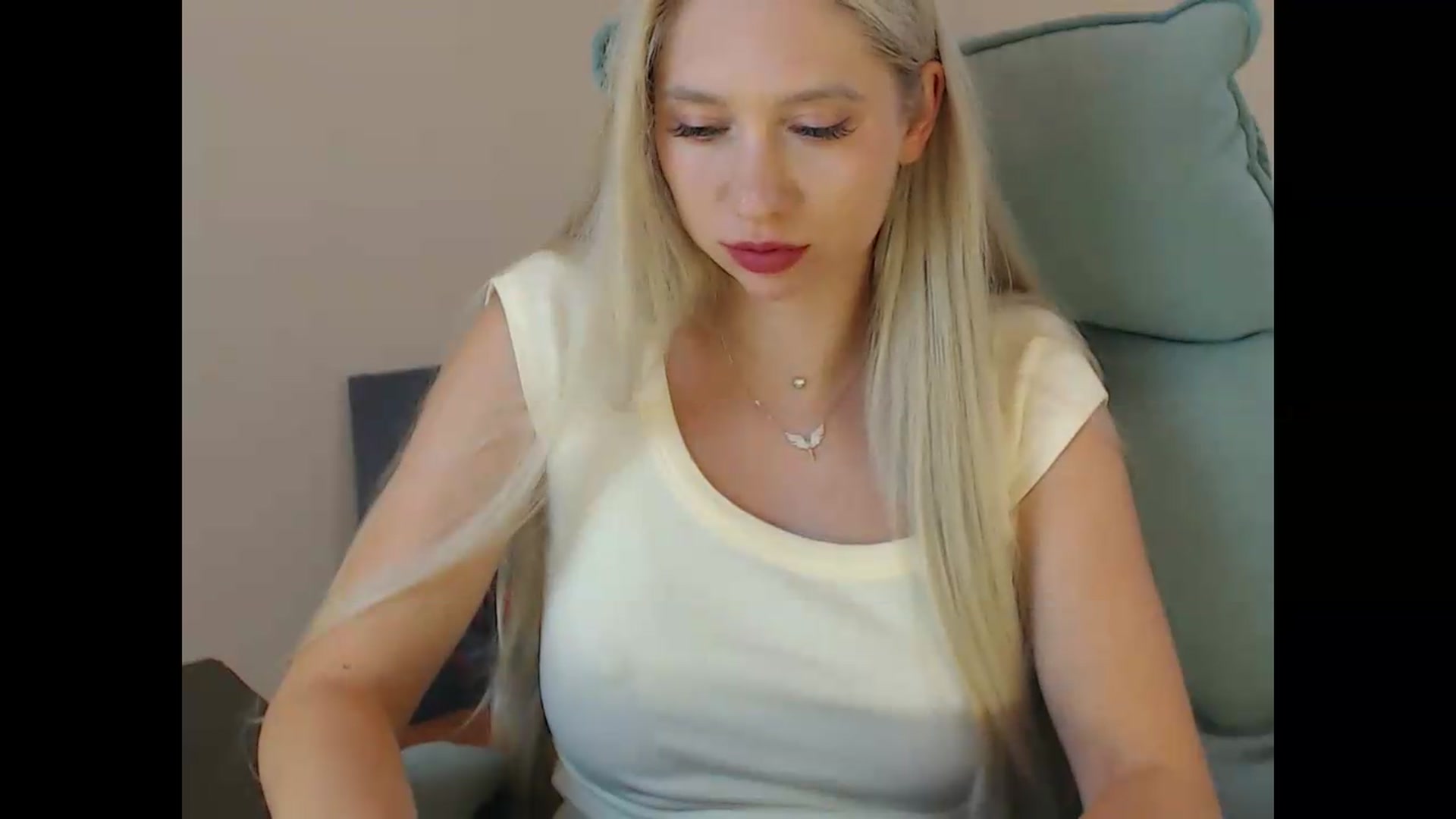 Gallery image thumbnail from Miss_Sylvia's myfreecams stream on, 09/03/2026, 20:18 image 18 of 20