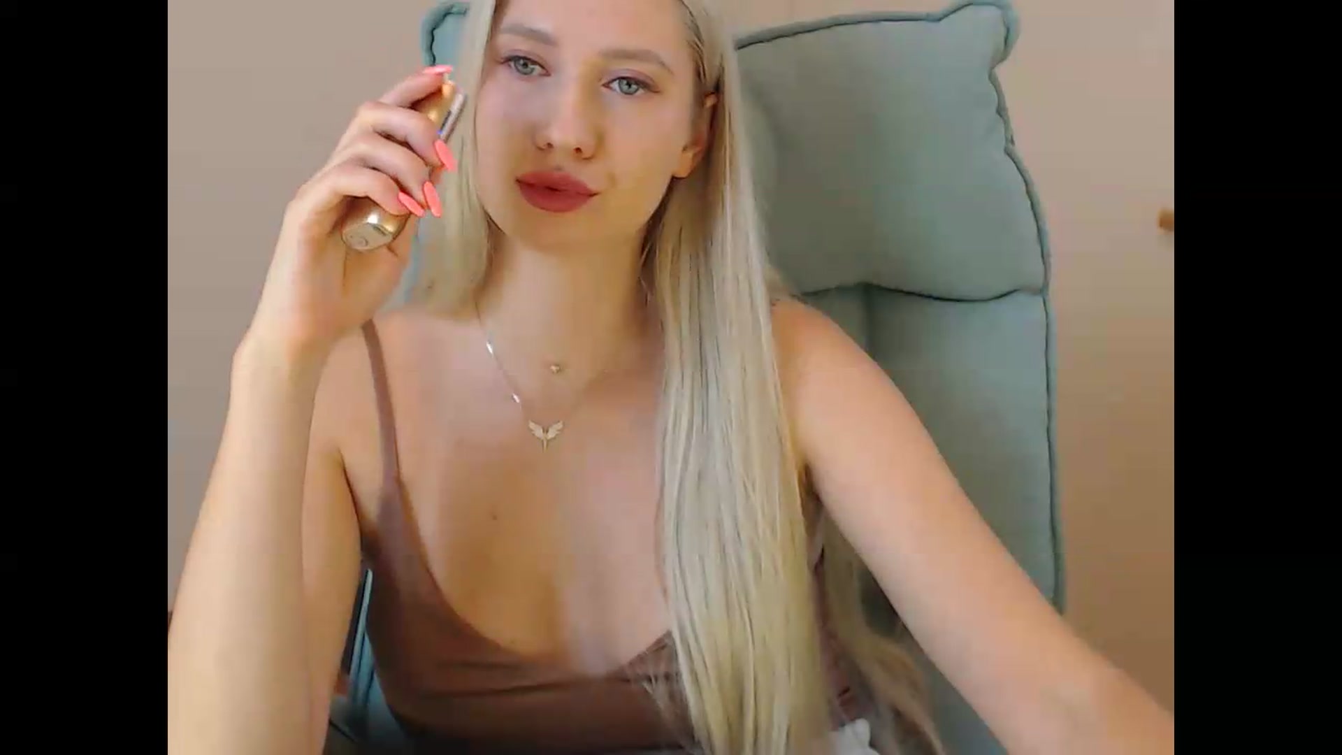 Gallery image thumbnail from Miss_Sylvia's myfreecams stream on, 09/04/2026, 18:36 image 9 of 20