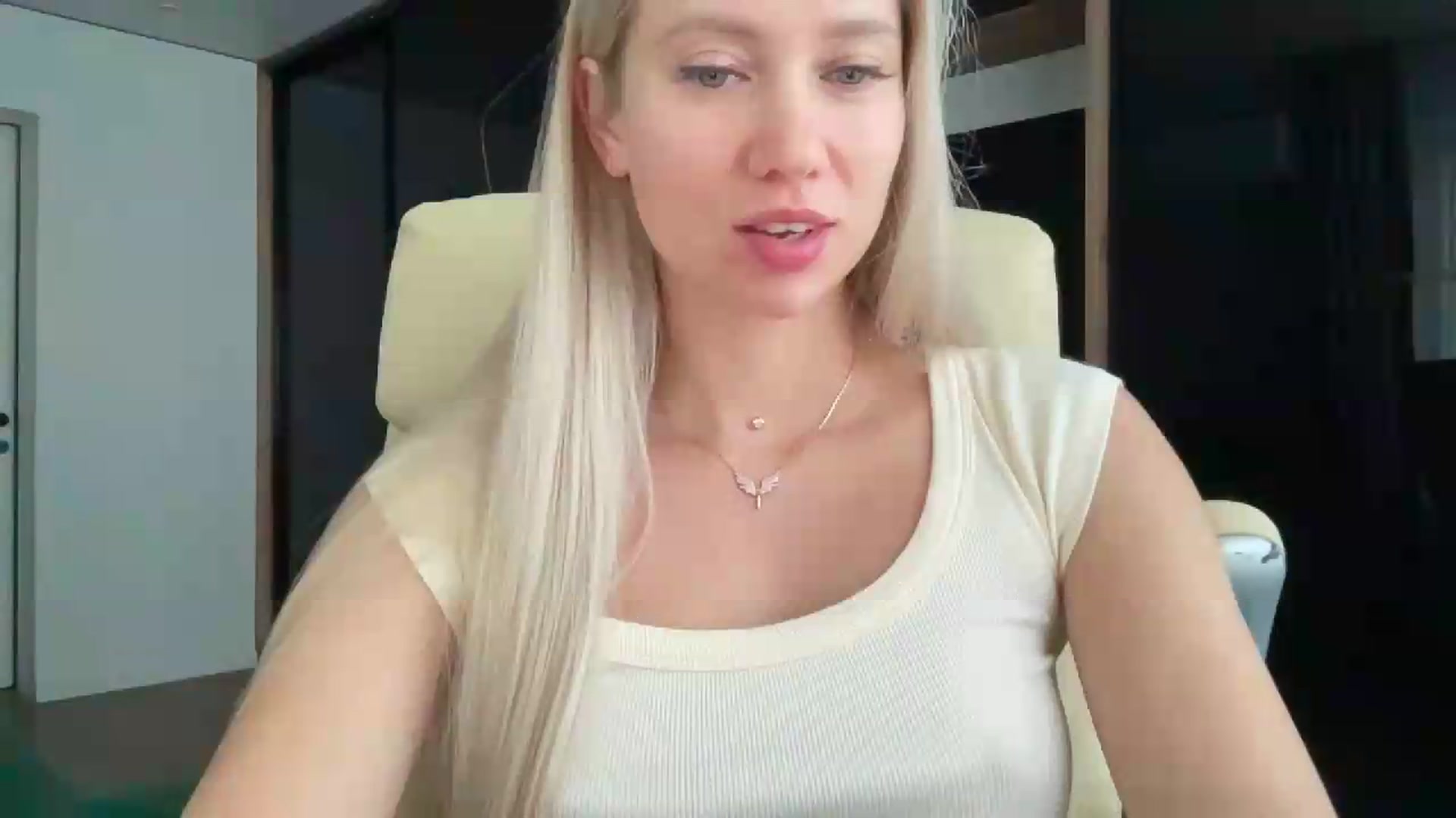 Gallery image thumbnail from Miss_Sylvia's myfreecams stream on, 09/05/2026, 16:16 image 3 of 20