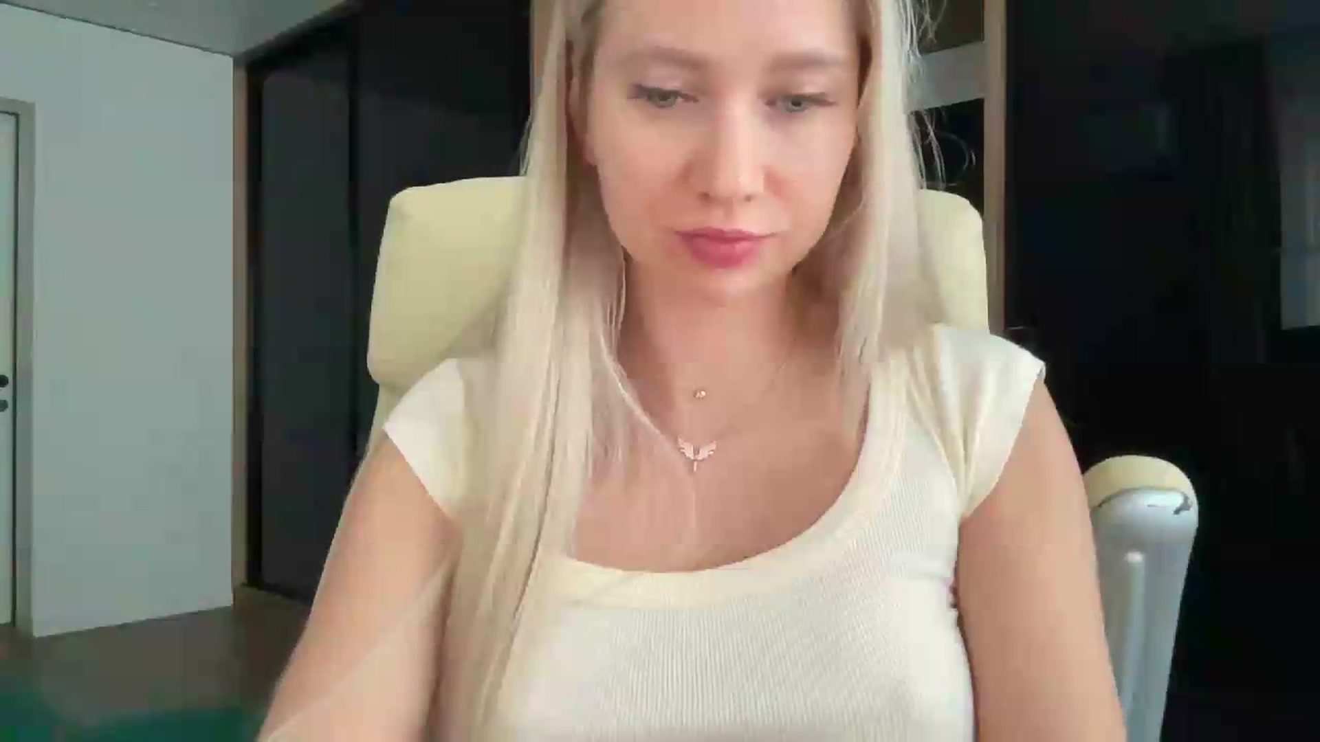 Gallery image thumbnail from Miss_Sylvia's myfreecams stream on, 09/05/2026, 16:16 image 12 of 20