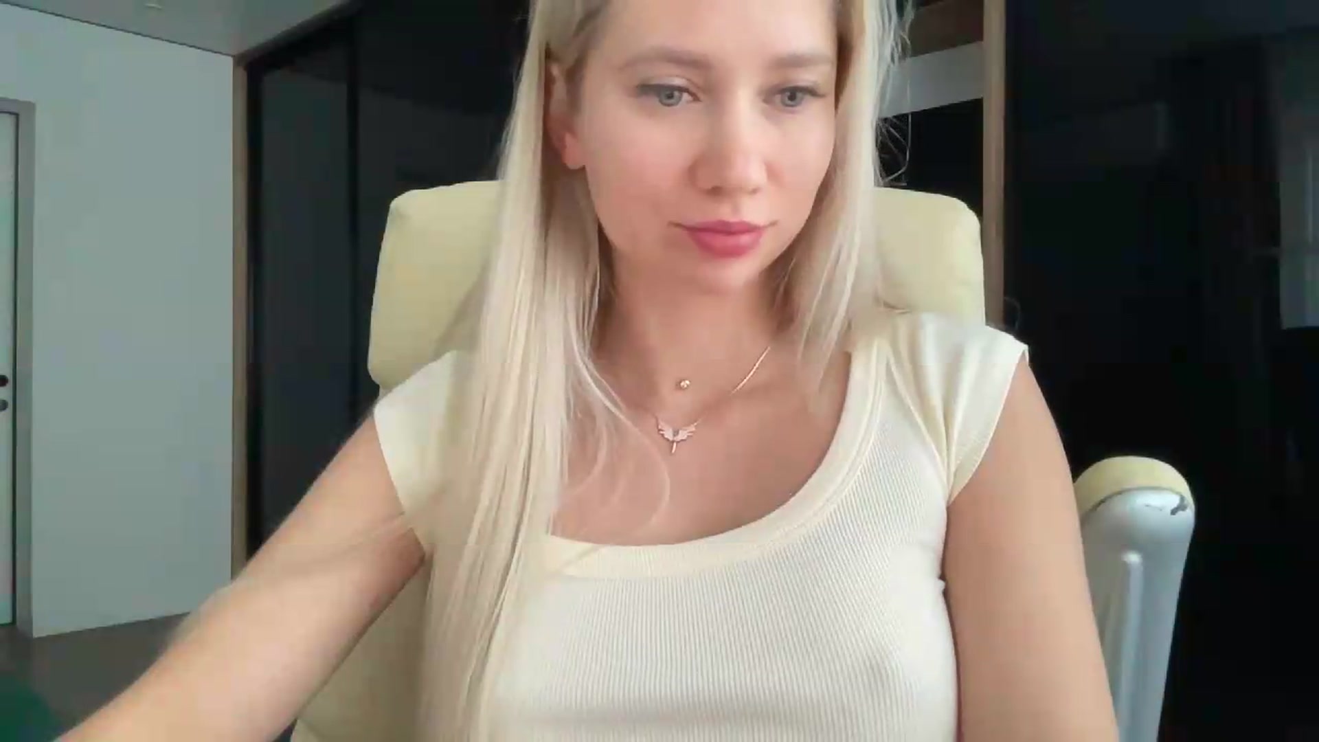 Gallery image thumbnail from Miss_Sylvia's myfreecams stream on, 09/05/2026, 16:16 image 10 of 20