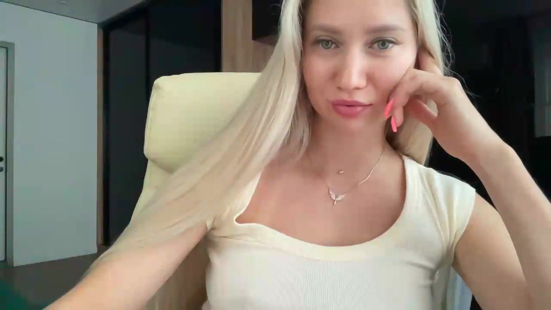 Gallery image thumbnail from Miss_Sylvia's myfreecams stream on, 09/05/2026, 16:16 image 2 of 20