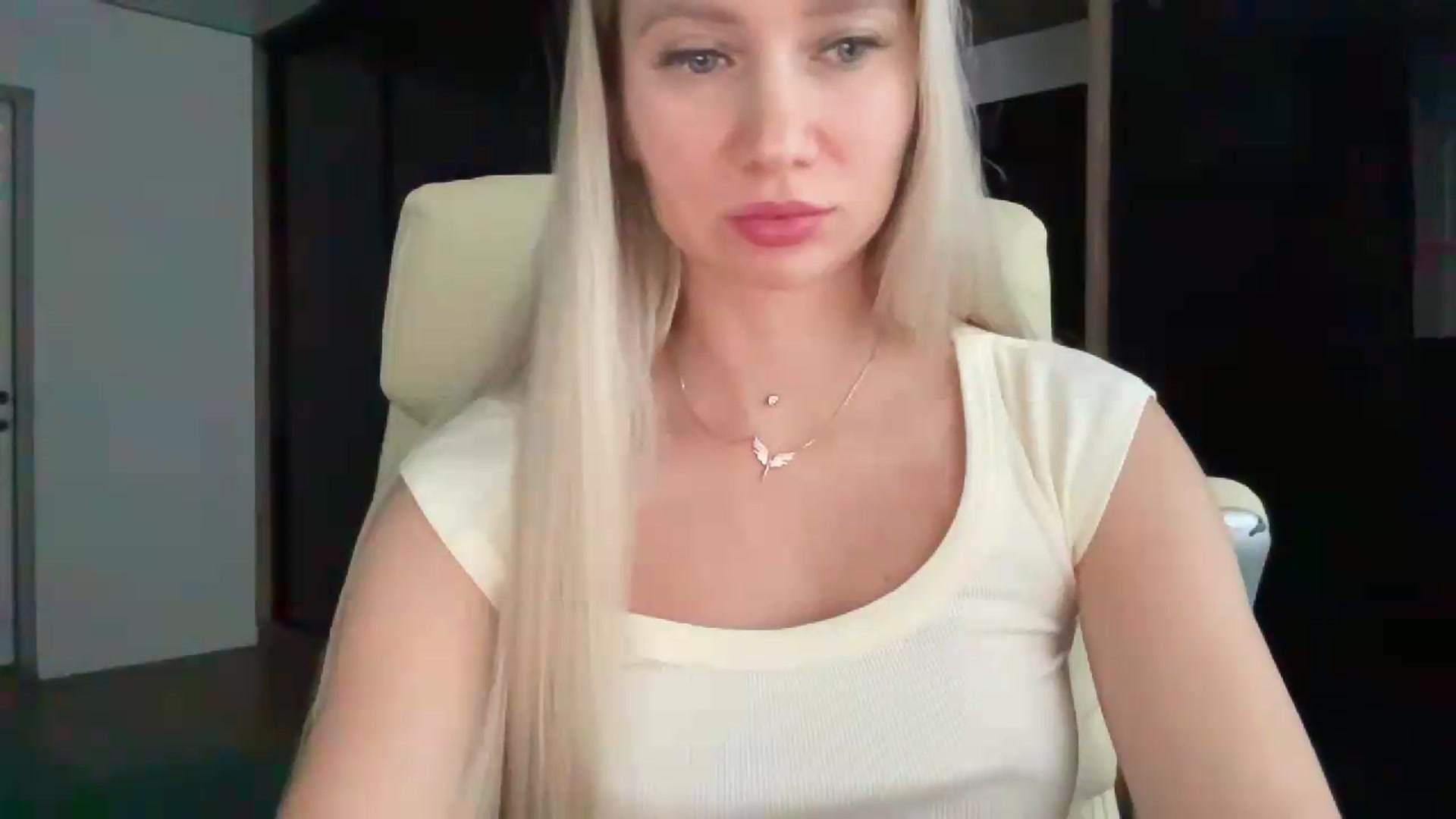 Gallery image thumbnail from Miss_Sylvia's myfreecams stream on, 09/05/2026, 16:32 image 17 of 20