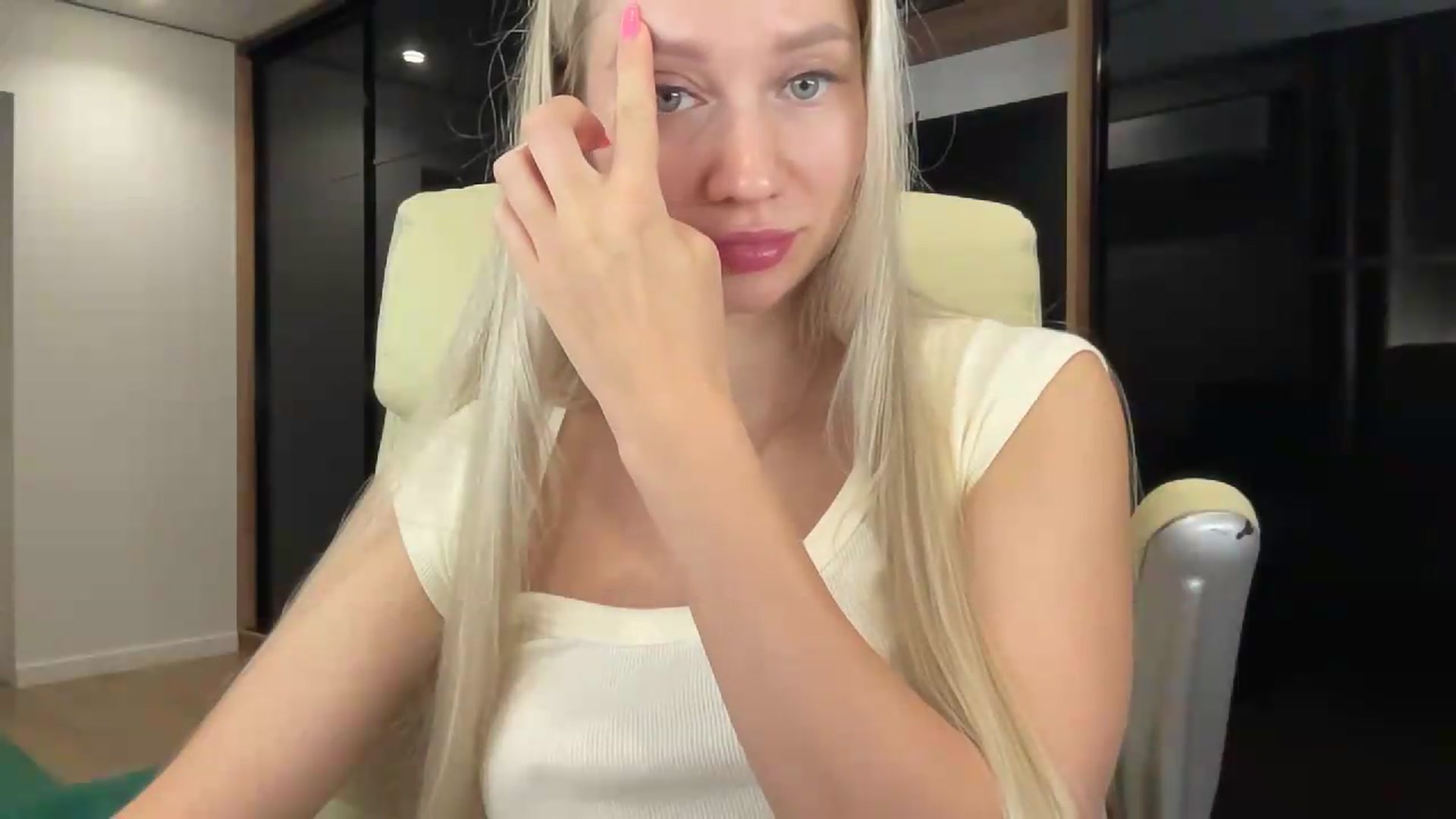 Gallery image thumbnail from Miss_Sylvia's myfreecams stream on, 09/05/2026, 17:26 image 15 of 20