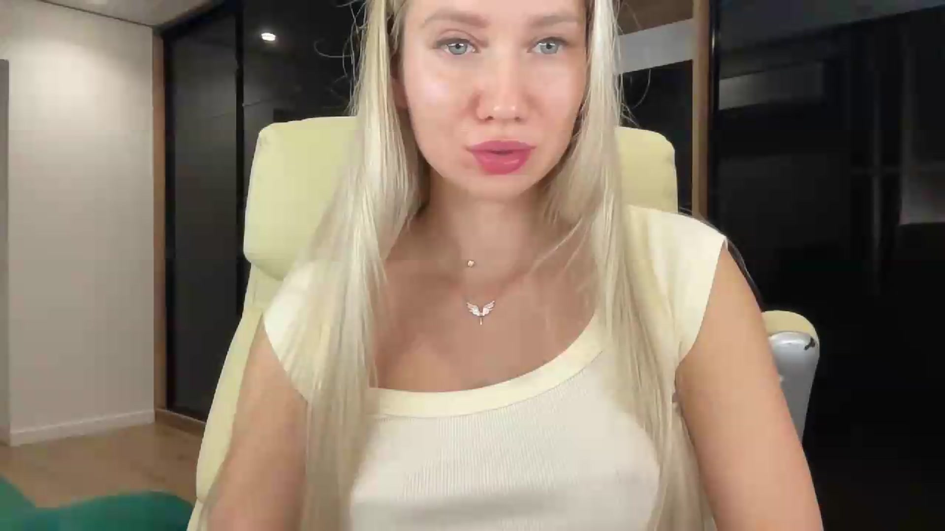 Gallery image thumbnail from Miss_Sylvia's myfreecams stream on, 09/05/2026, 17:26 image 19 of 20