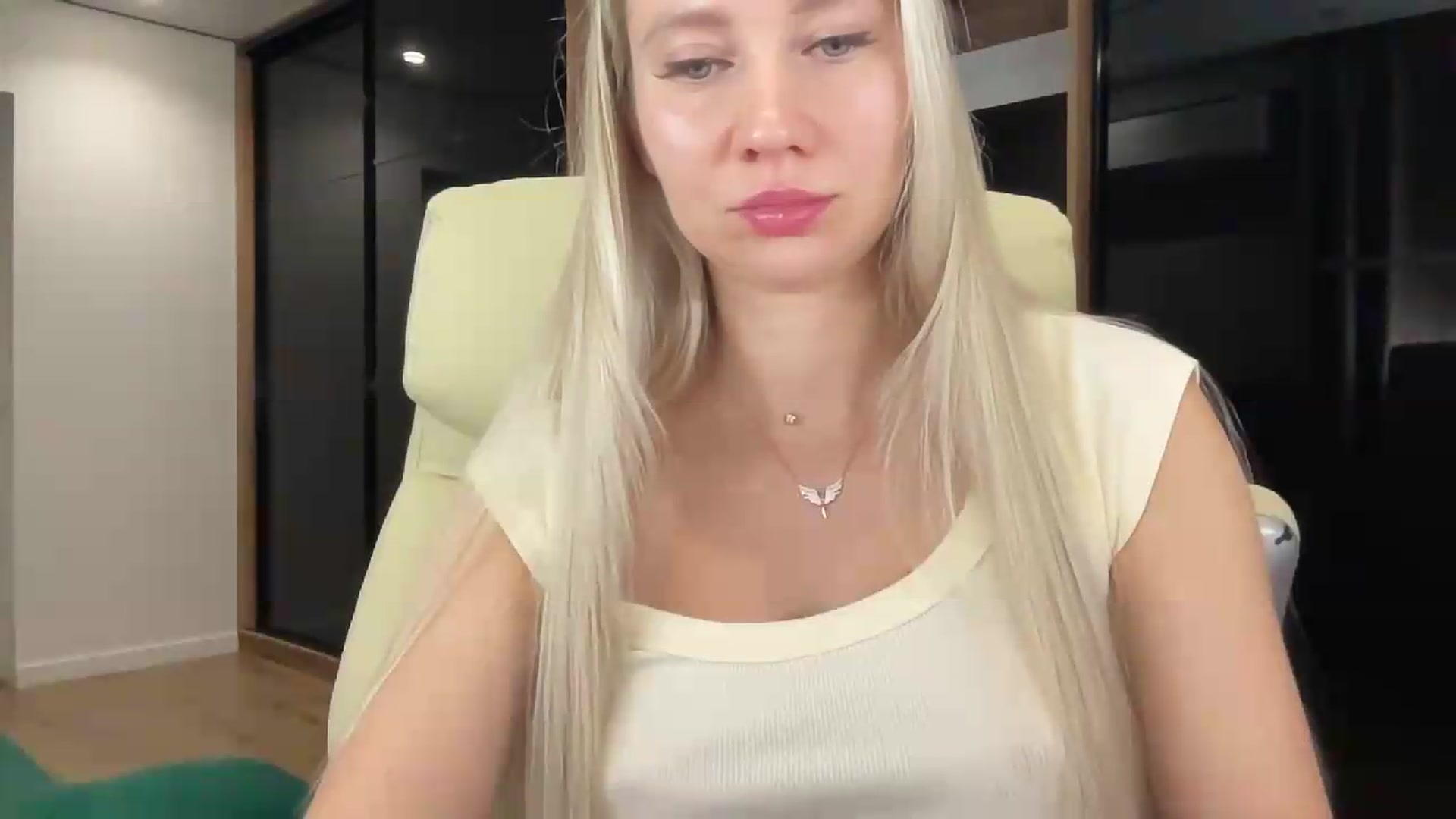 Gallery image thumbnail from Miss_Sylvia's myfreecams stream on, 09/05/2026, 17:26 image 11 of 20