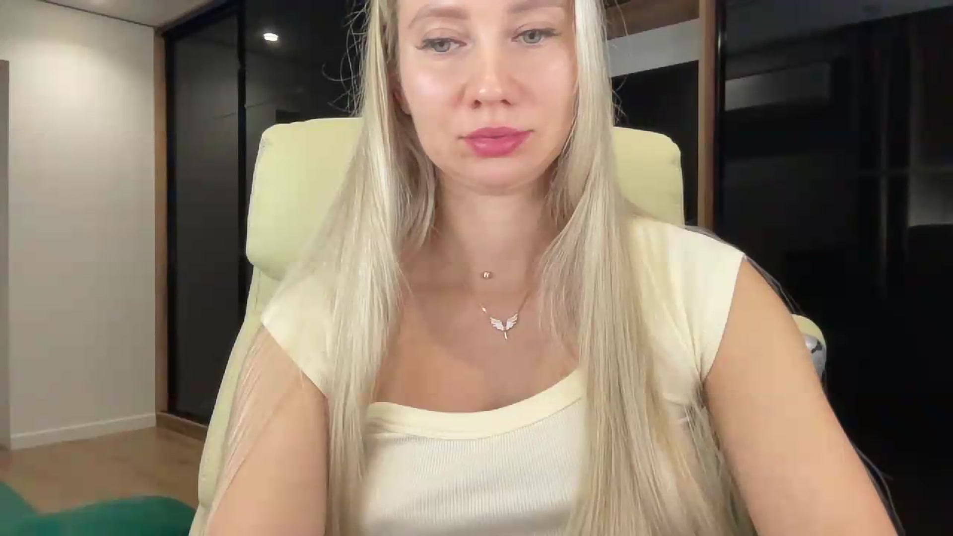 Gallery image thumbnail from Miss_Sylvia's myfreecams stream on, 09/05/2026, 17:26 image 12 of 20