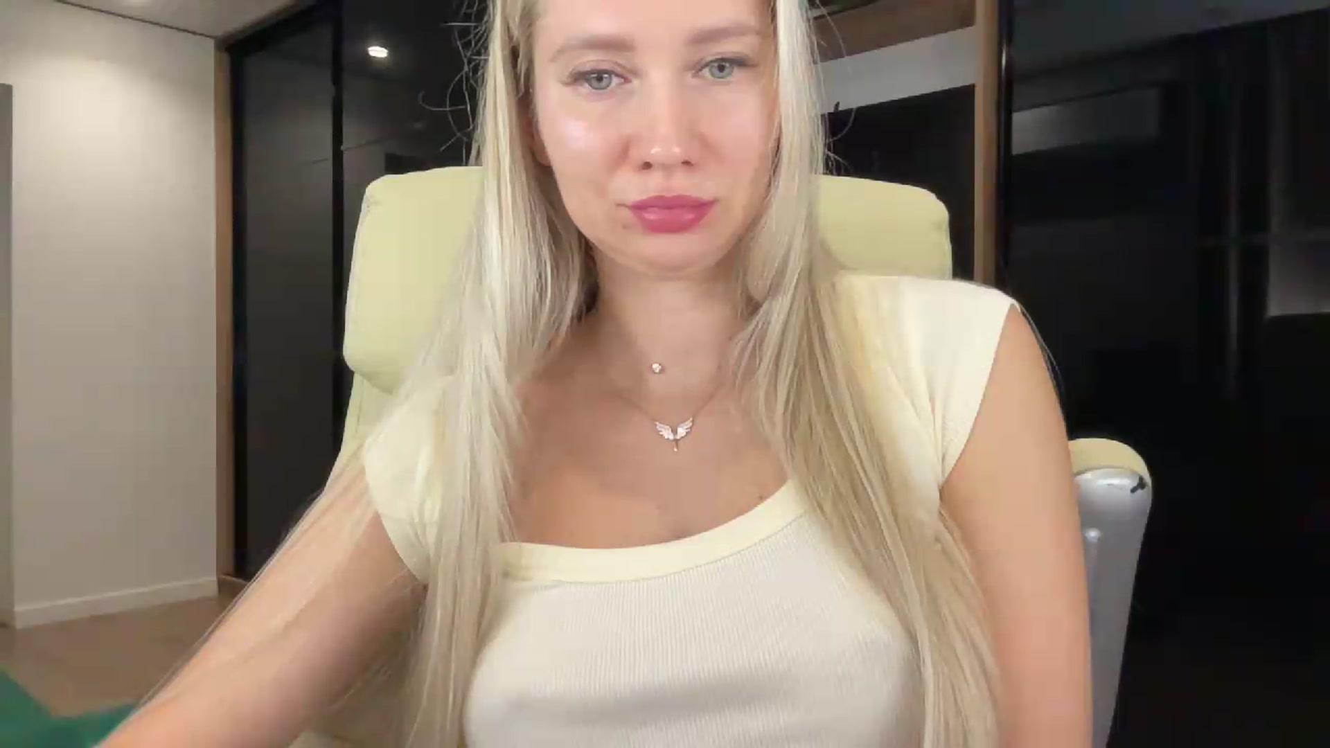 Gallery image thumbnail from Miss_Sylvia's myfreecams stream on, 09/05/2026, 17:26 image 20 of 20
