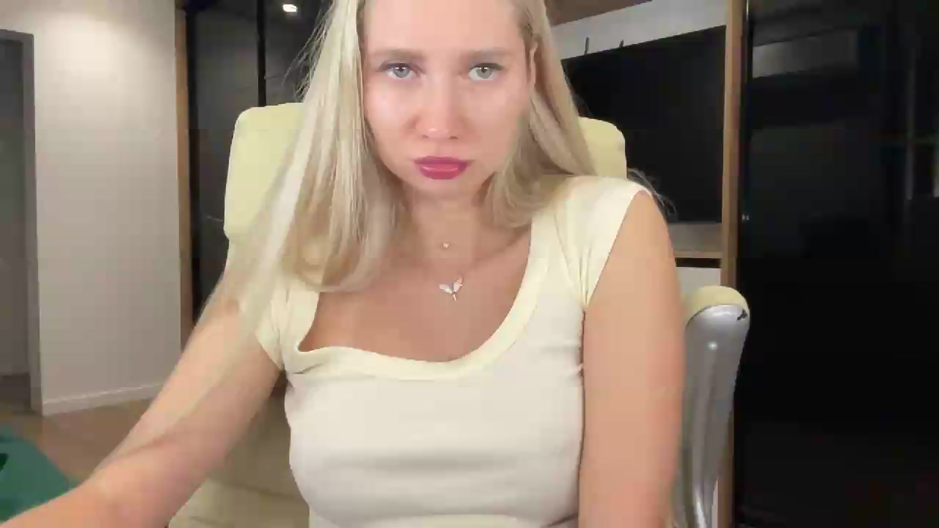 Gallery image thumbnail from Miss_Sylvia's myfreecams stream on, 09/05/2026, 19:50 image 1 of 20