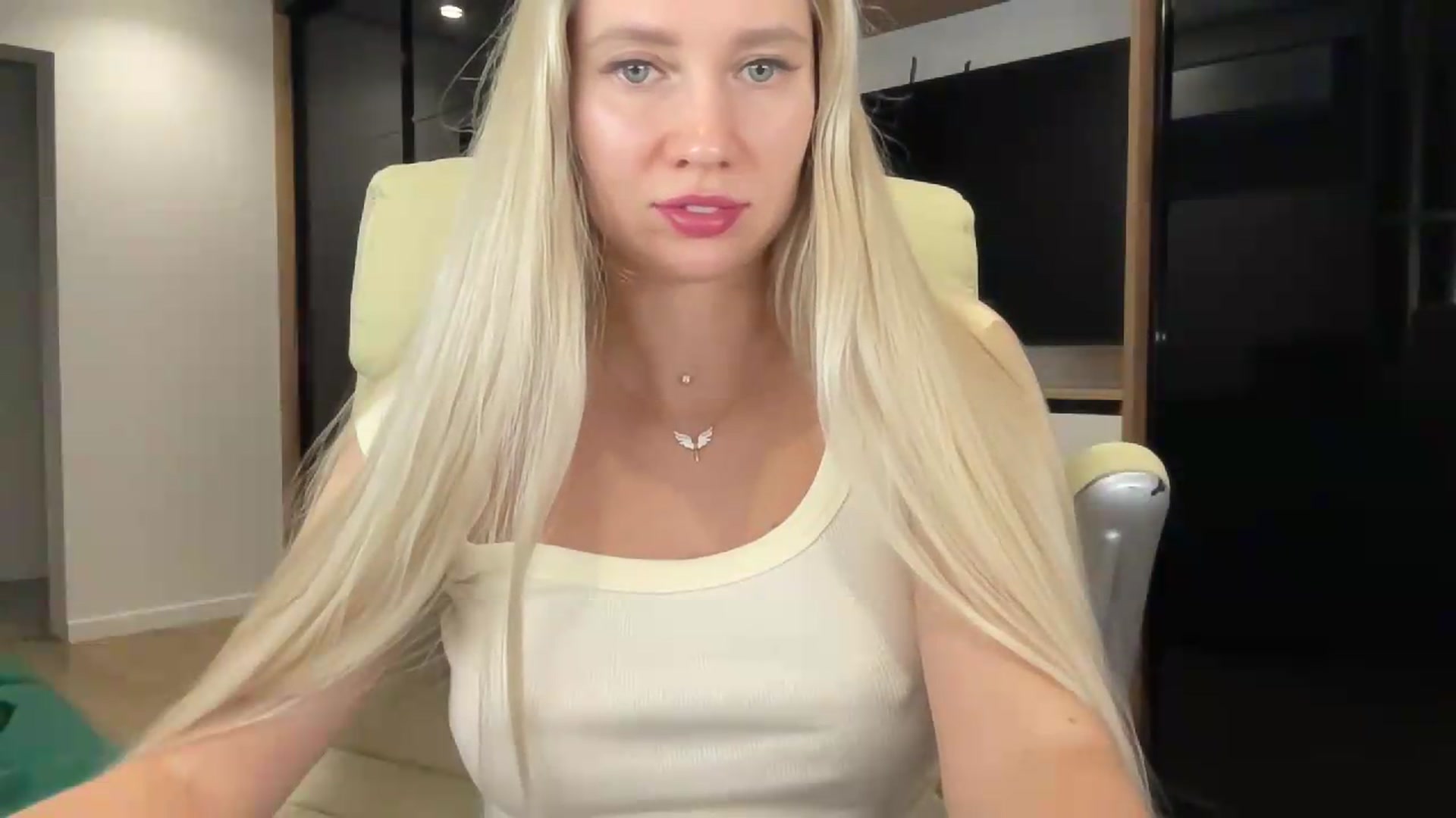 Gallery image thumbnail from Miss_Sylvia's myfreecams stream on, 09/05/2026, 19:50 image 4 of 20