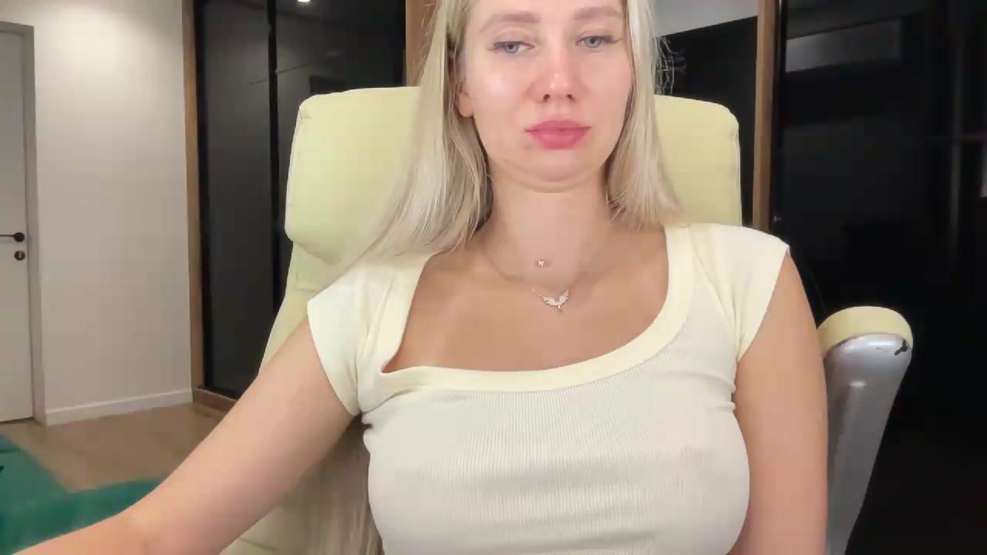 Gallery image thumbnail from Miss_Sylvia's myfreecams stream on, 09/05/2026, 21:39 image 16 of 20